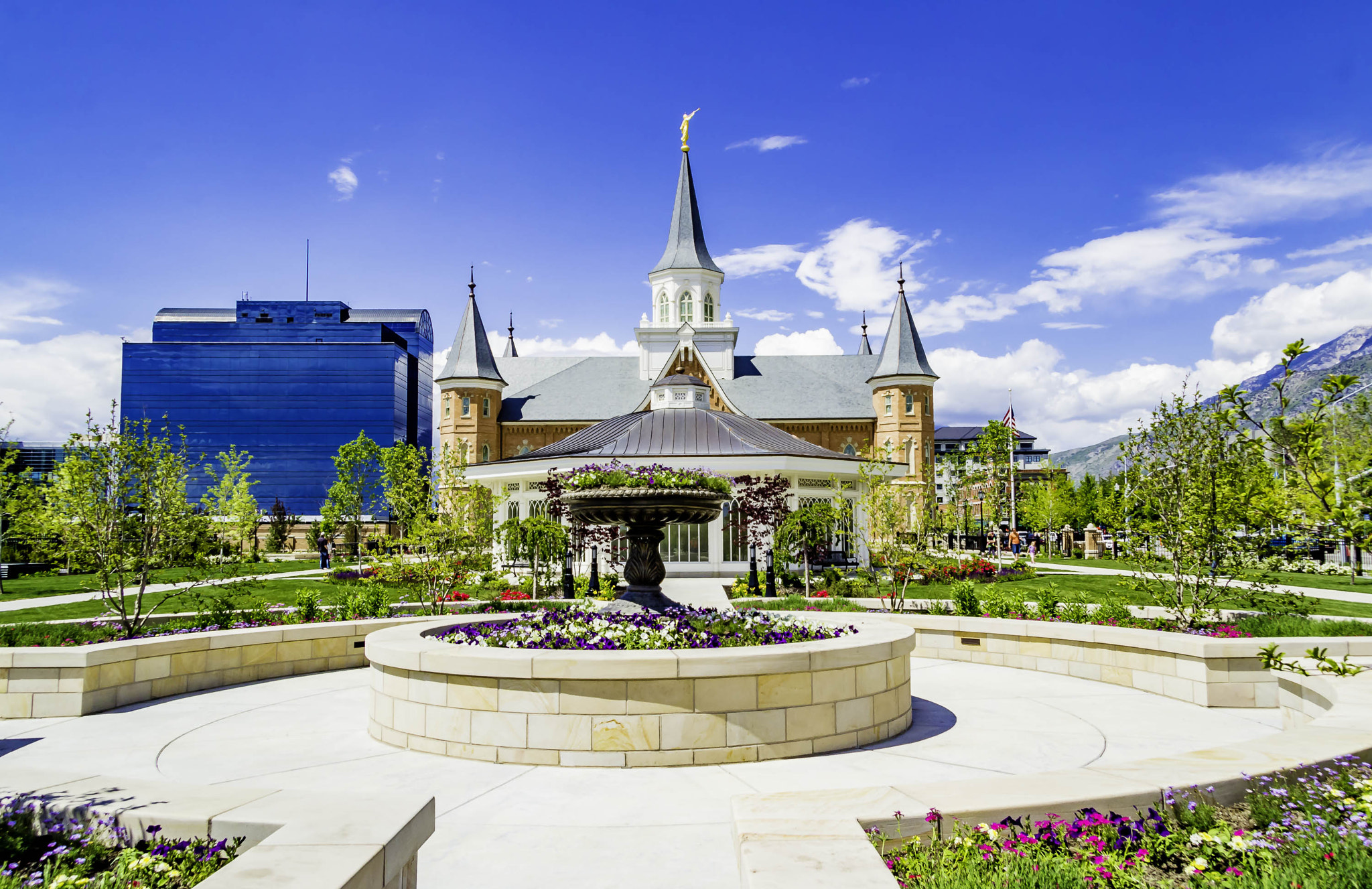 Canon EF-S 17-85mm F4-5.6 IS USM sample photo. Provo city center temple photography