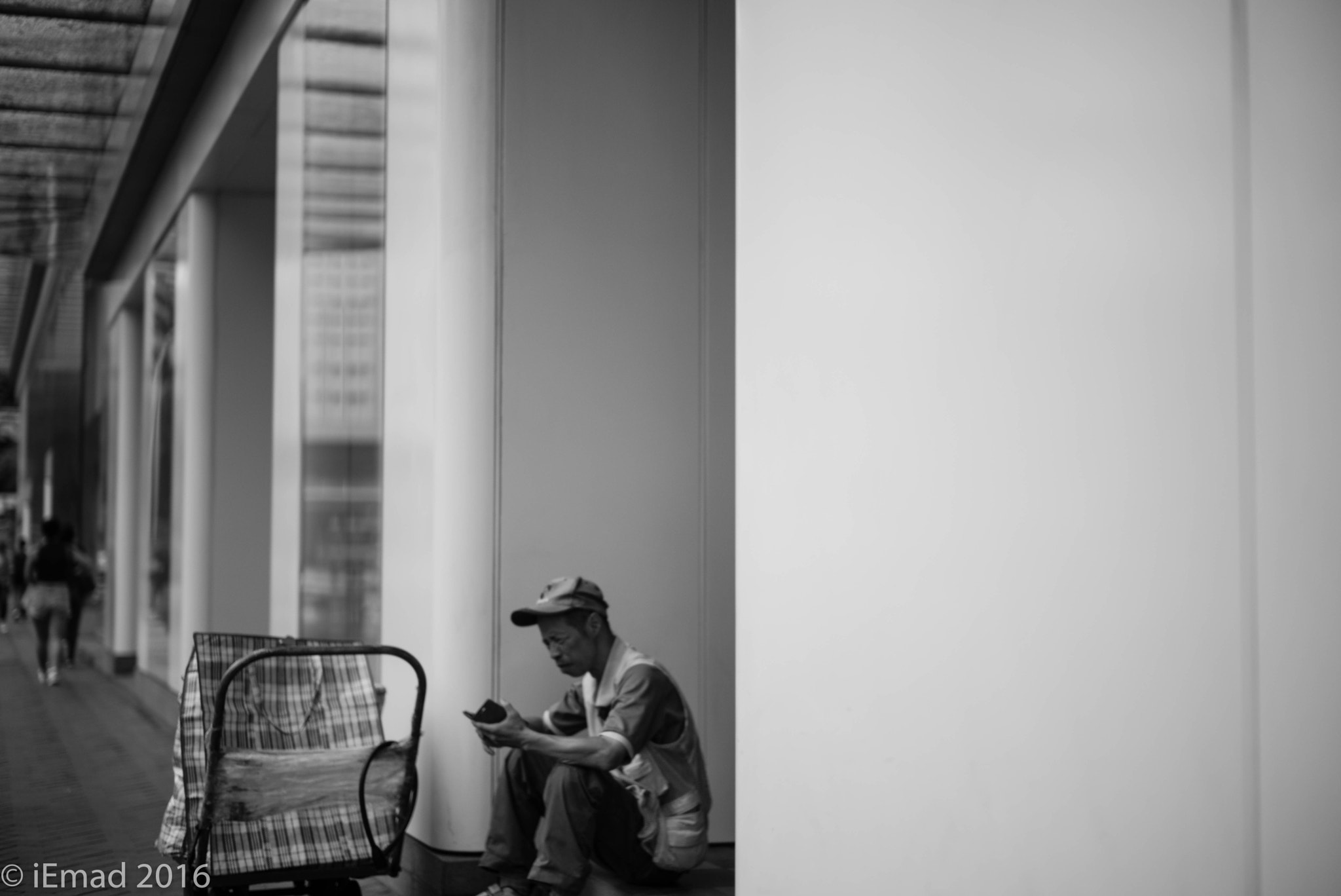 Leica Summilux-M 50mm F1.4 ASPH sample photo. Life in motion - resting... photography