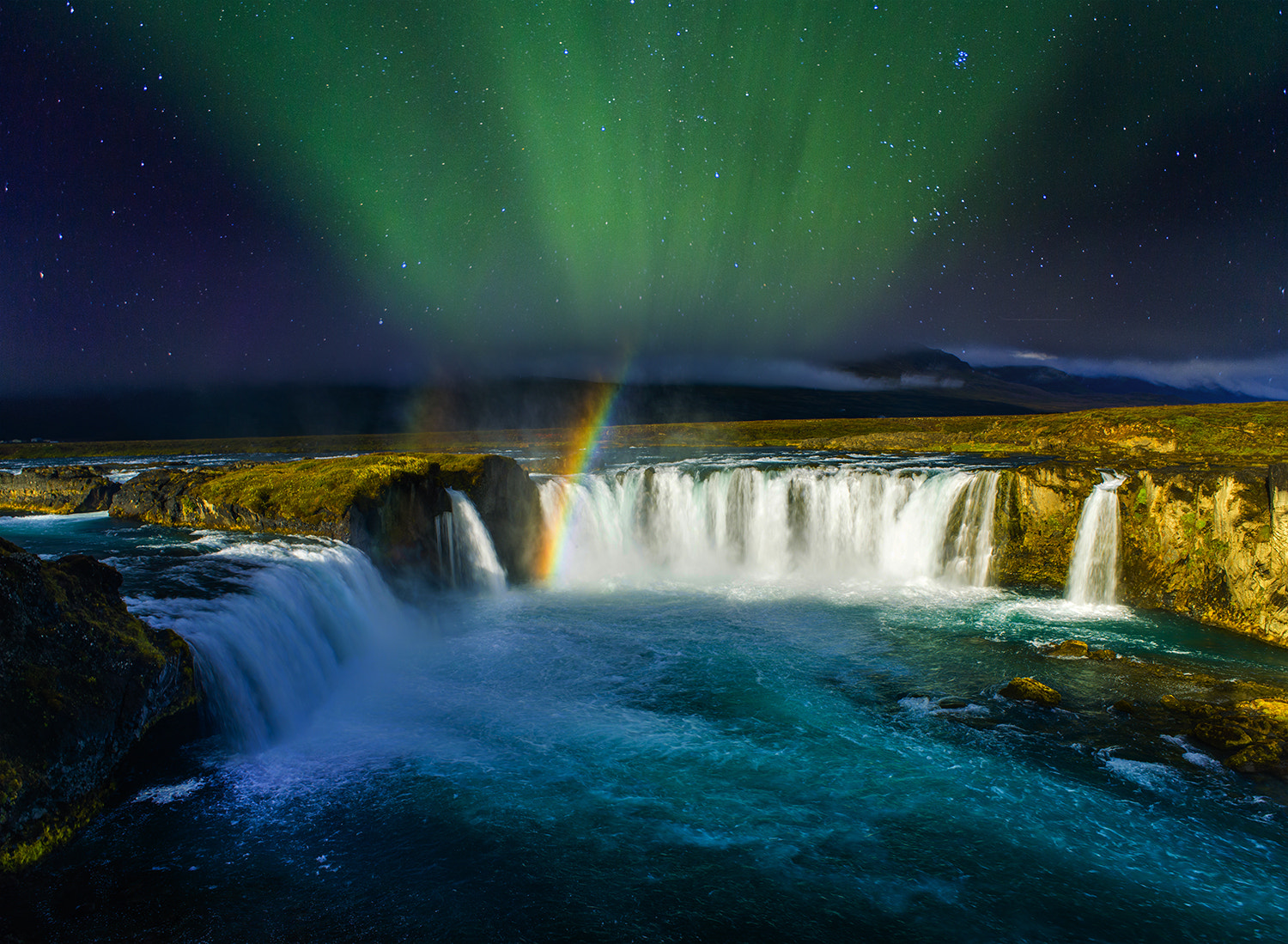 Phase One IQ260 sample photo. Northern lights and rainbow, over godafoss photography