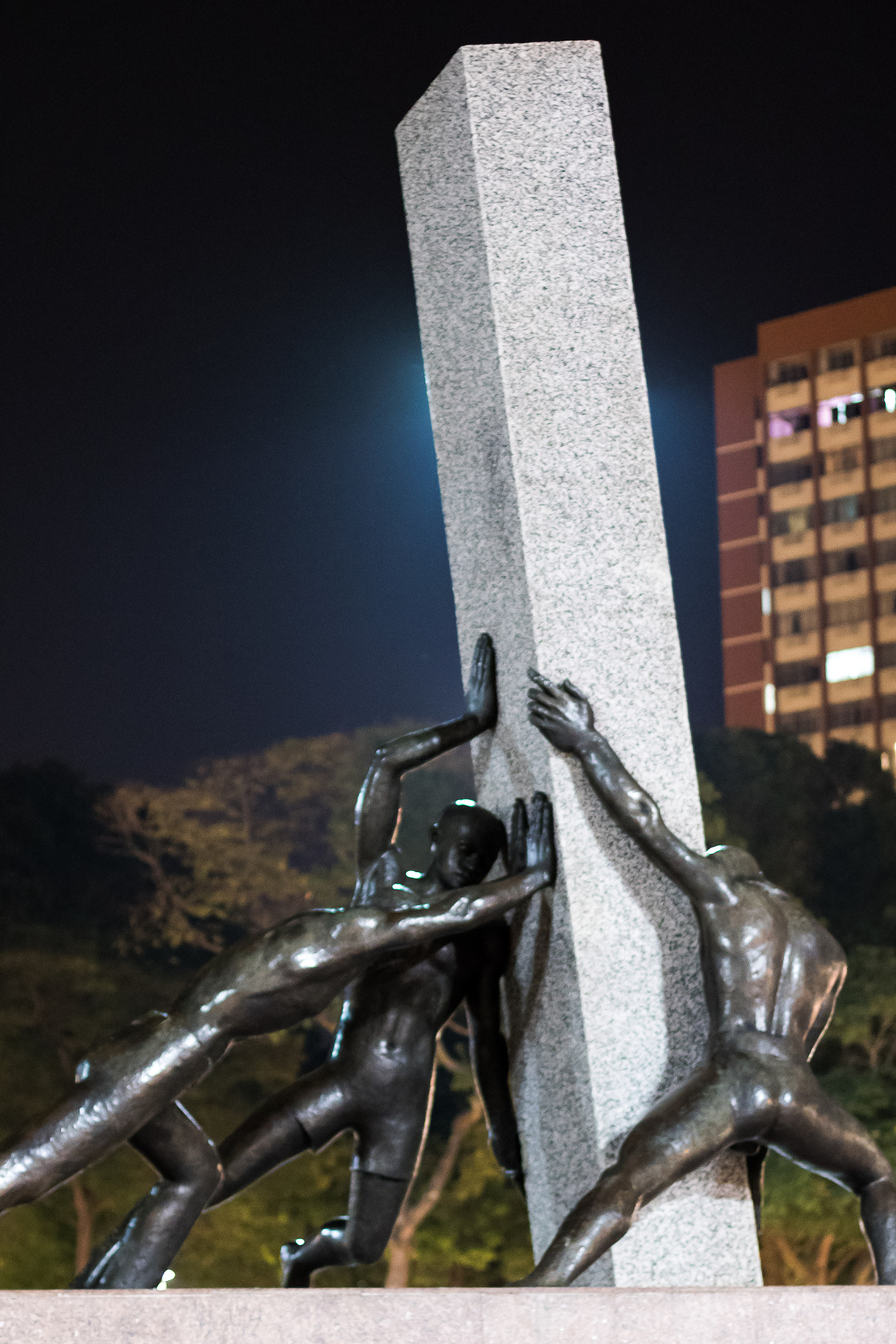 Canon EOS 760D (EOS Rebel T6s / EOS 8000D) sample photo. Goiania founding monument photography