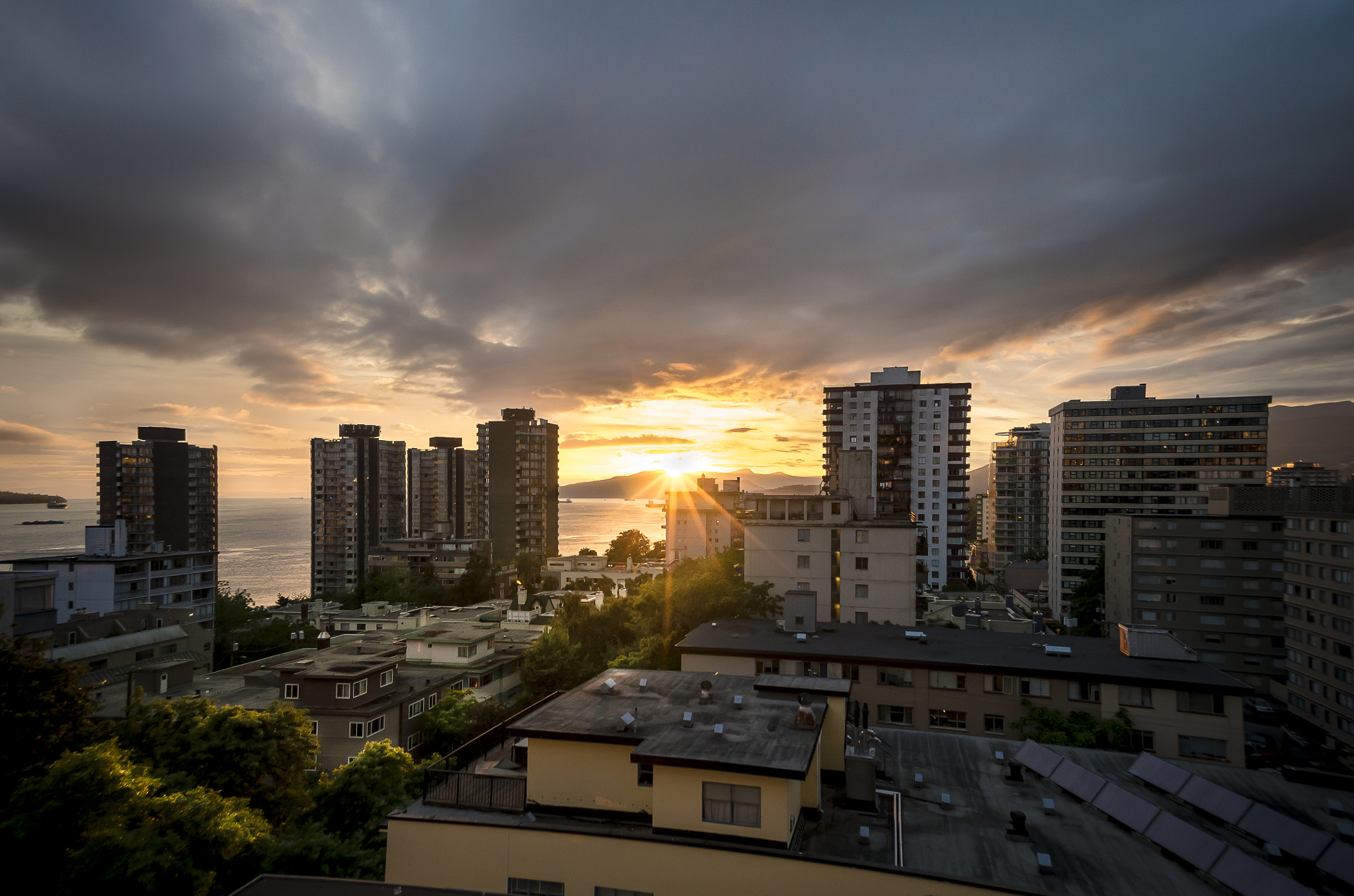 Pentax smc DA 15mm F4 ED AL Limited sample photo. Vancouver sunset photography