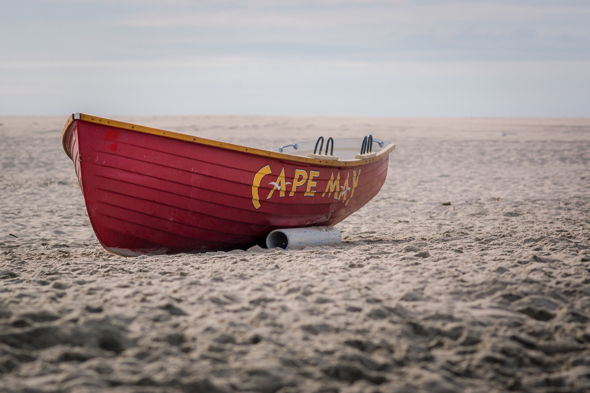 Minolta AF 200mm F2.8 APO sample photo. Lonely beach photography