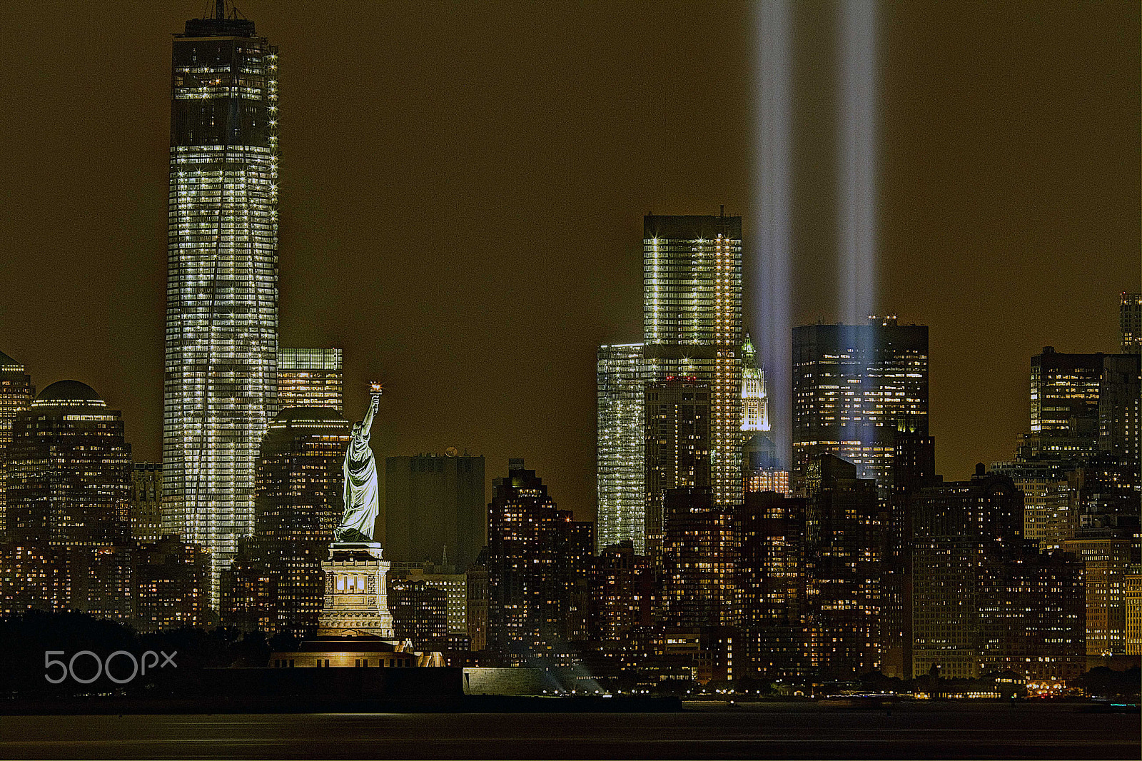 Canon EF 100-400mm F4.5-5.6L IS USM sample photo. Tribute in light september 11th 2013 photography