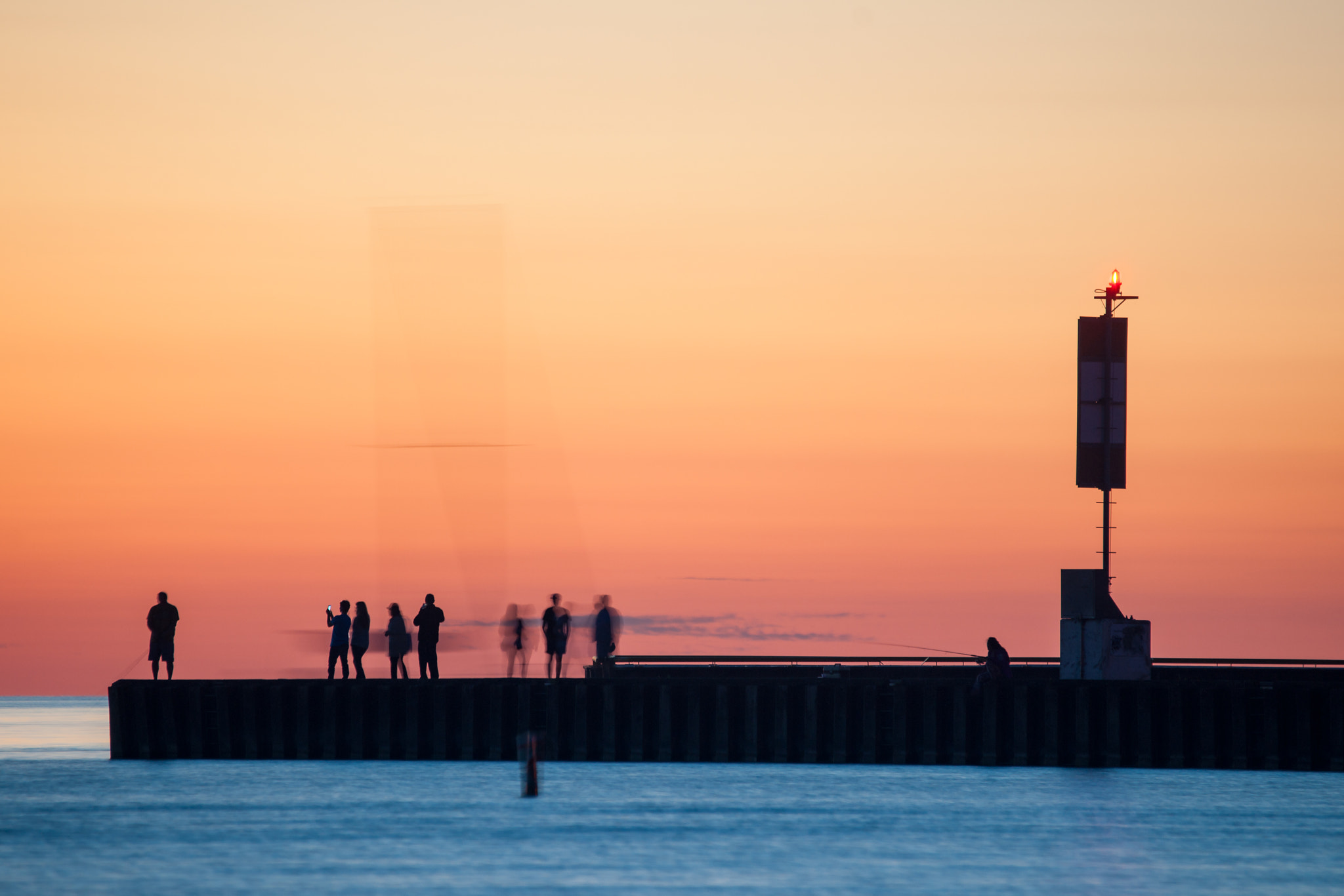 Sony Alpha DSLR-A900 + Sony 70-400mm F4-5.6 G SSM sample photo. Waiting for their boat to come in photography