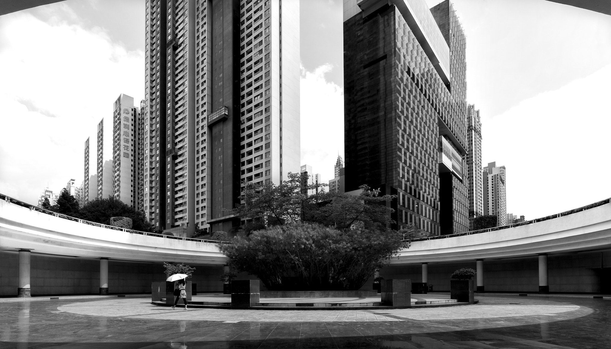 ZEISS Batis 18mm F2.8 sample photo. Circles and buildings photography
