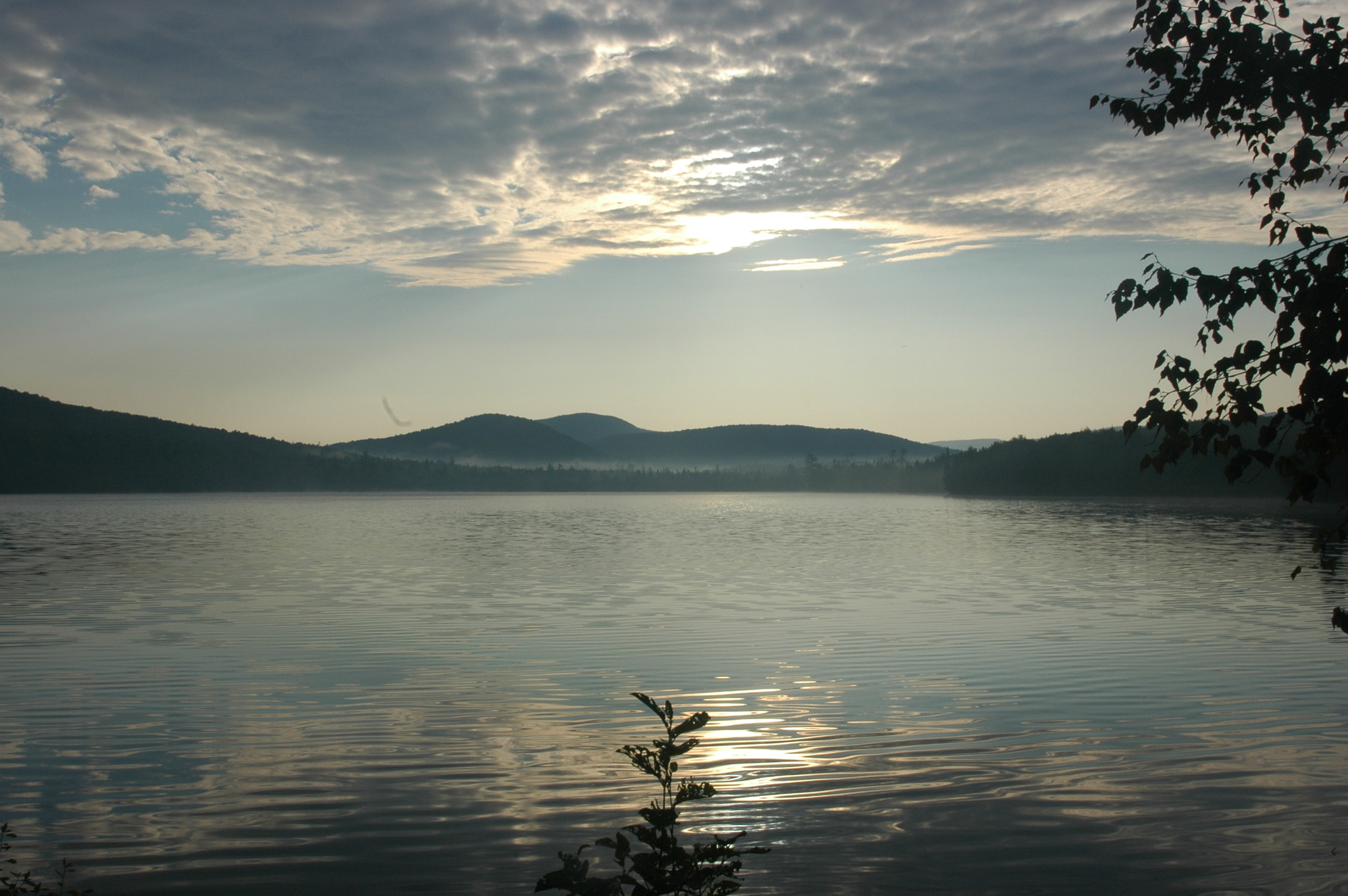 AF Zoom-Nikkor 24-120mm f/3.5-5.6D IF sample photo. Sunrise lake sagamore photography