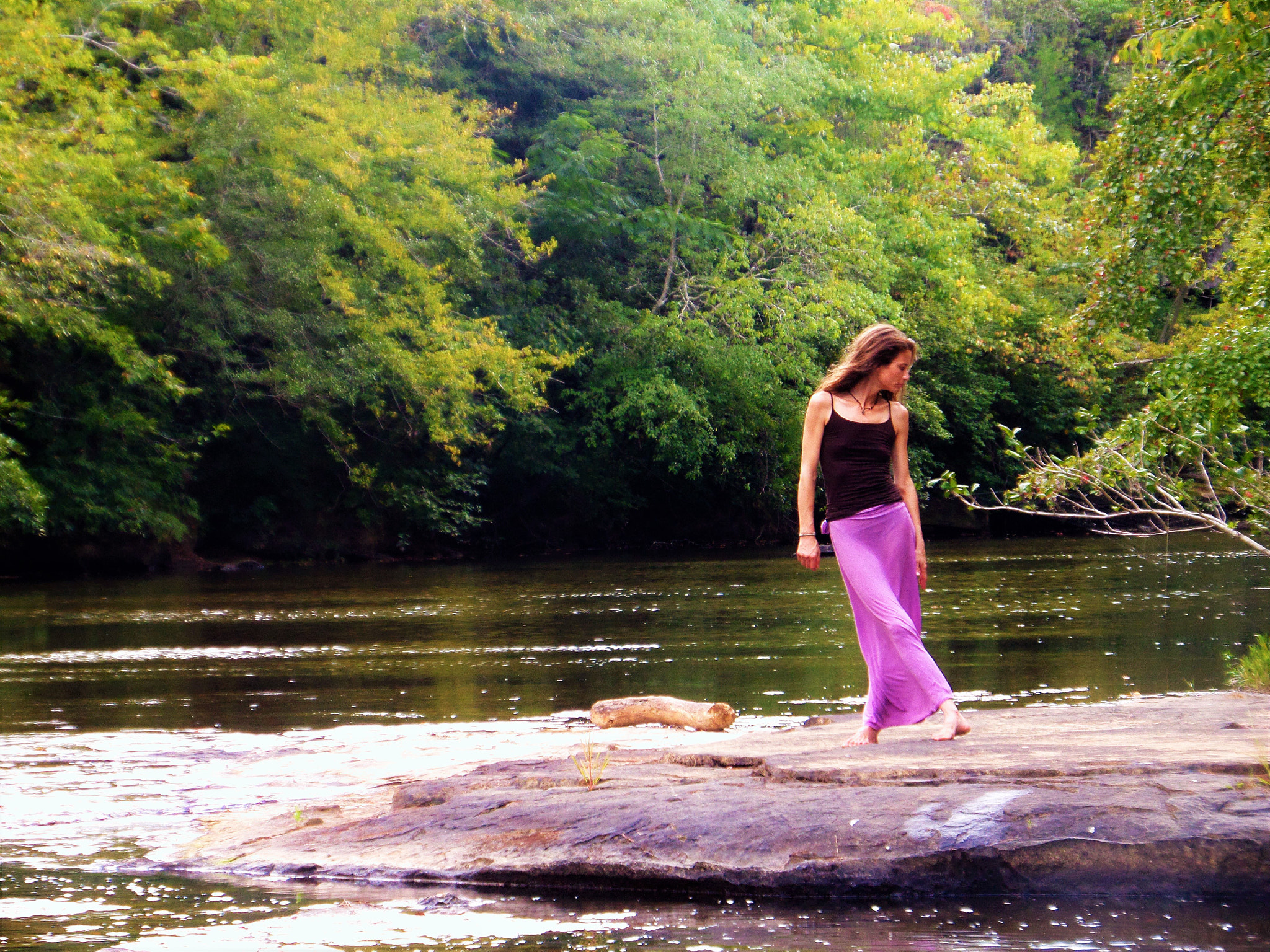 Samsung WB200F/WB201F/WB202F sample photo. Melody at the river photography
