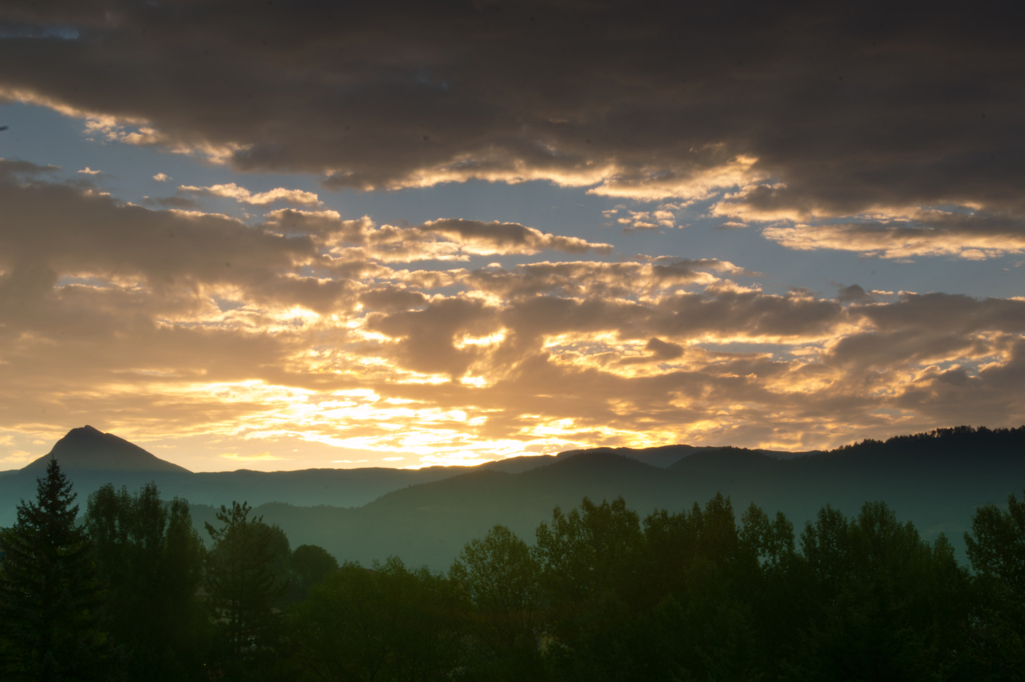 Nikon D3200 + Nikon PC-E Nikkor 24mm F3.5D ED Tilt-Shift sample photo. Coussson essai photography