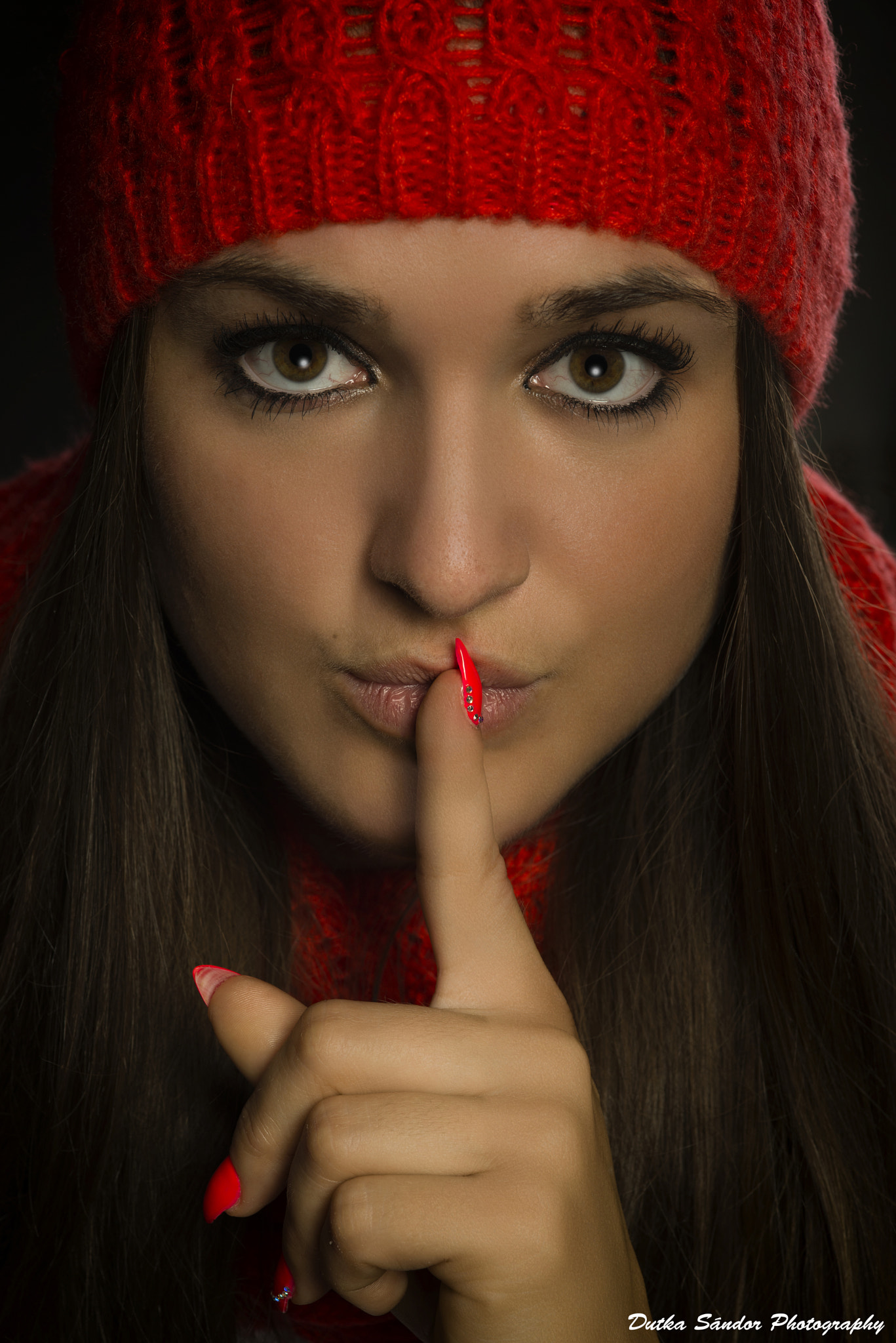 Nikon D600 + Sigma 105mm F2.8 EX DG Macro sample photo. Secrets photography
