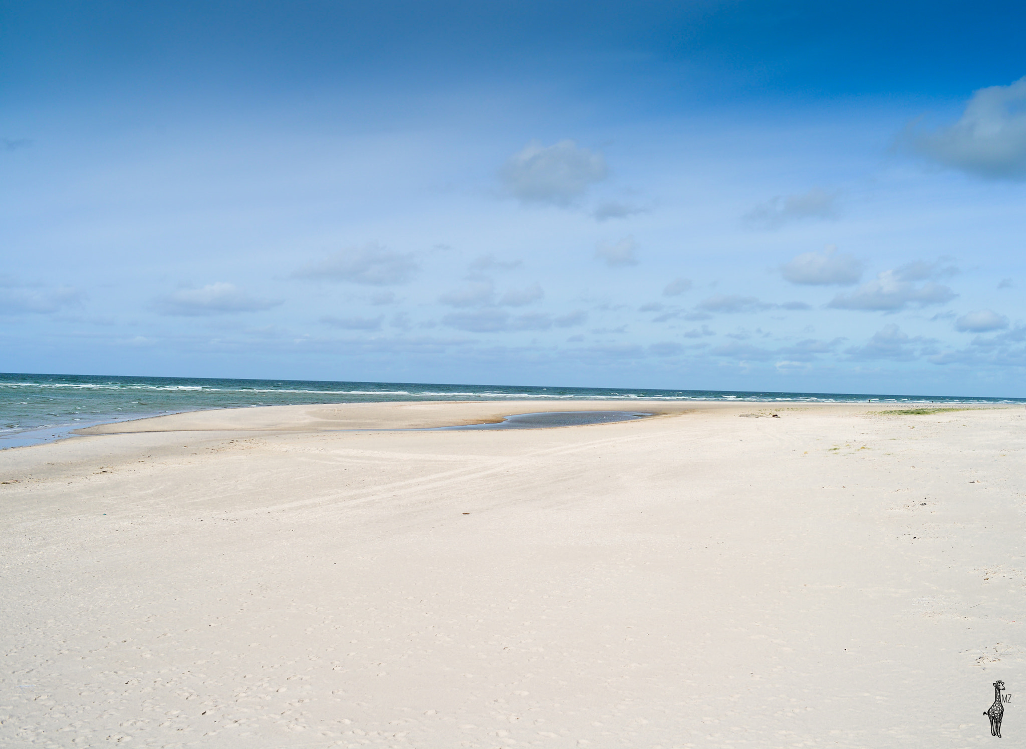 Nikon D600 + AF Nikkor 50mm f/1.8 sample photo. White sand photography