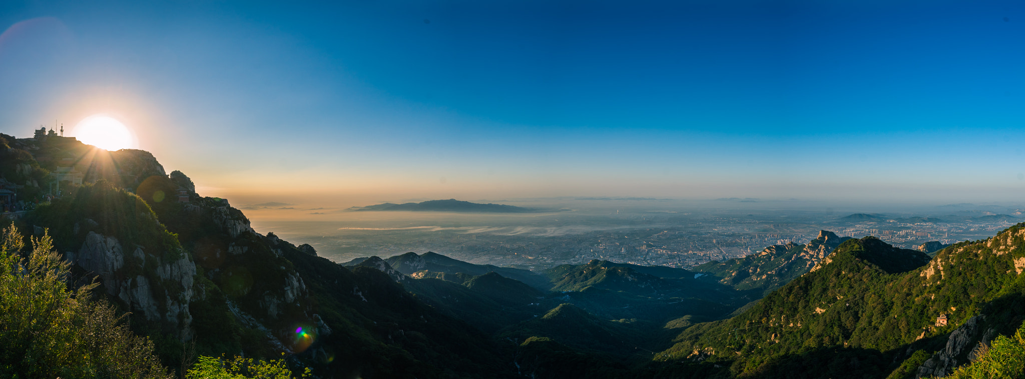 Sony a7 II + Canon EF 17-40mm F4L USM sample photo. Pqno 泰山 photography