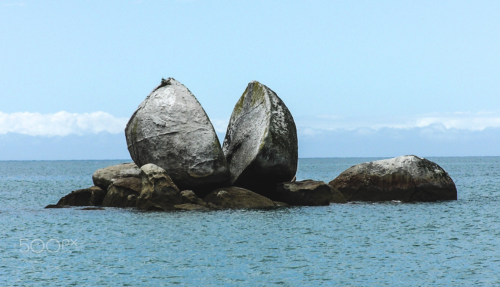 Olympus C750UZ sample photo. Split apple rock, new zealand photography