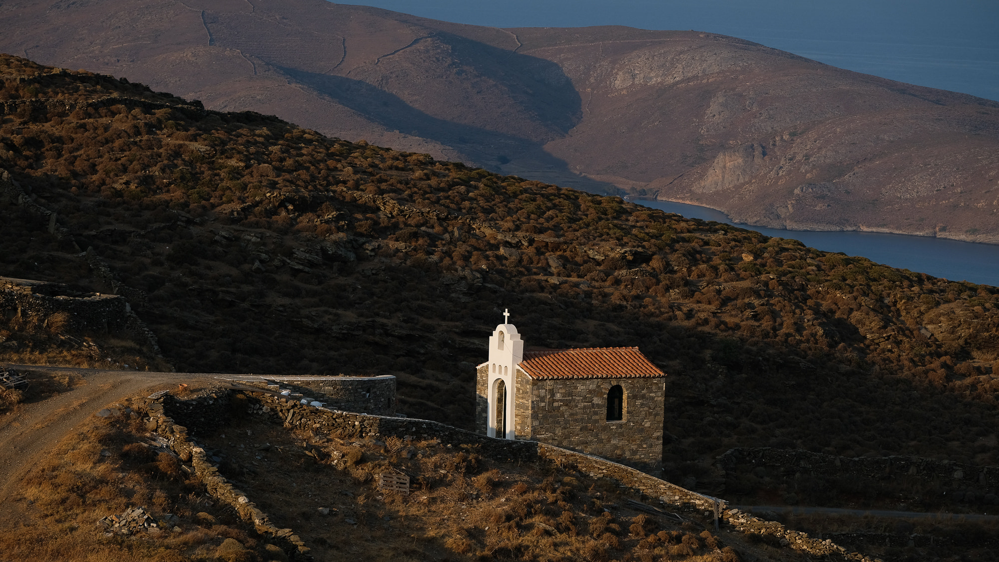 Fujifilm X-Pro2 + Fujifilm XF 55-200mm F3.5-4.8 R LM OIS sample photo. Kythnos island greece photography
