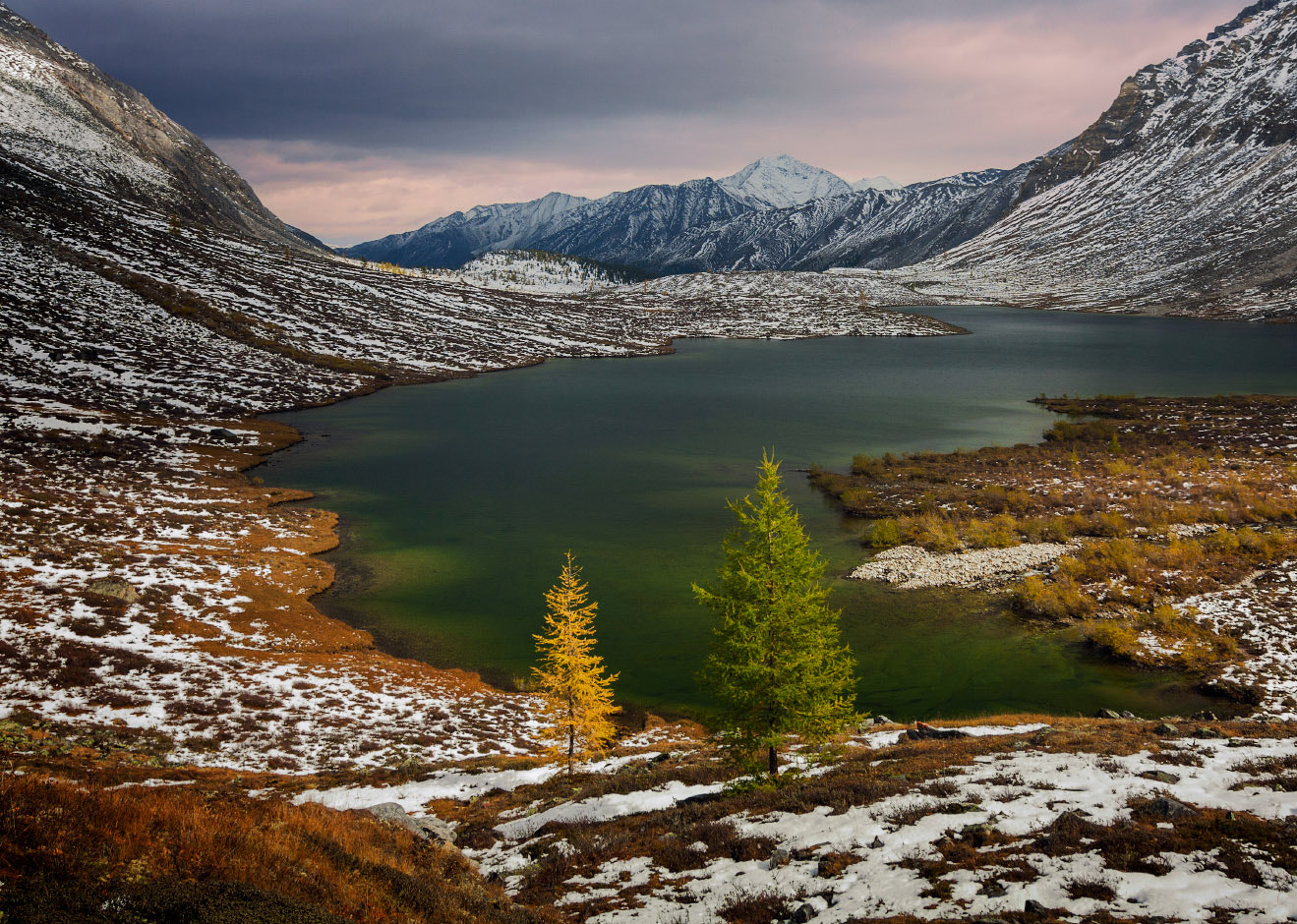 Tokina AT-X Pro 12-24mm F4 (IF) DX sample photo. The color of autumn photography