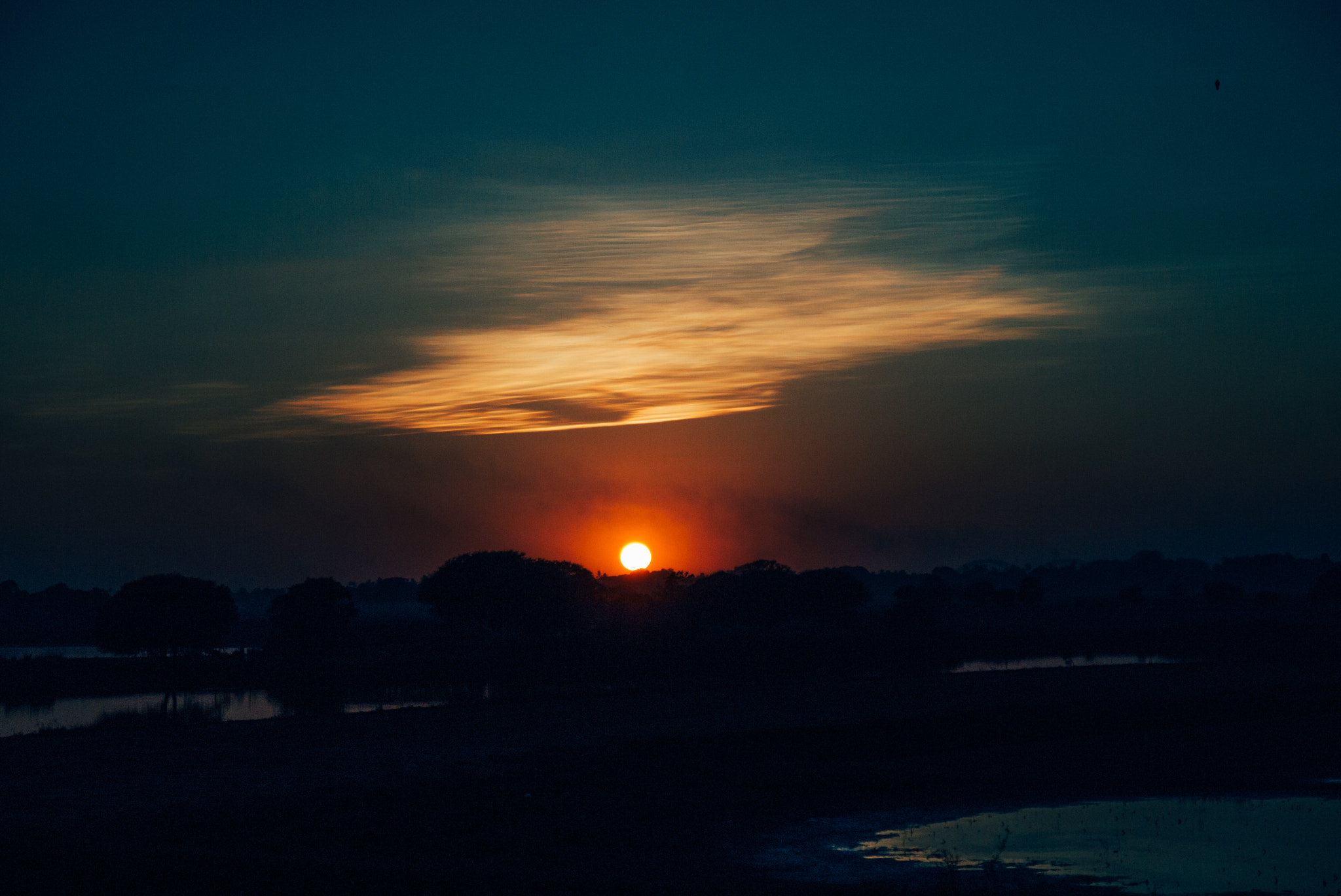 Panasonic Lumix DMC-GF5 sample photo. Sunset at thaungthaman lake, myanmar. photography