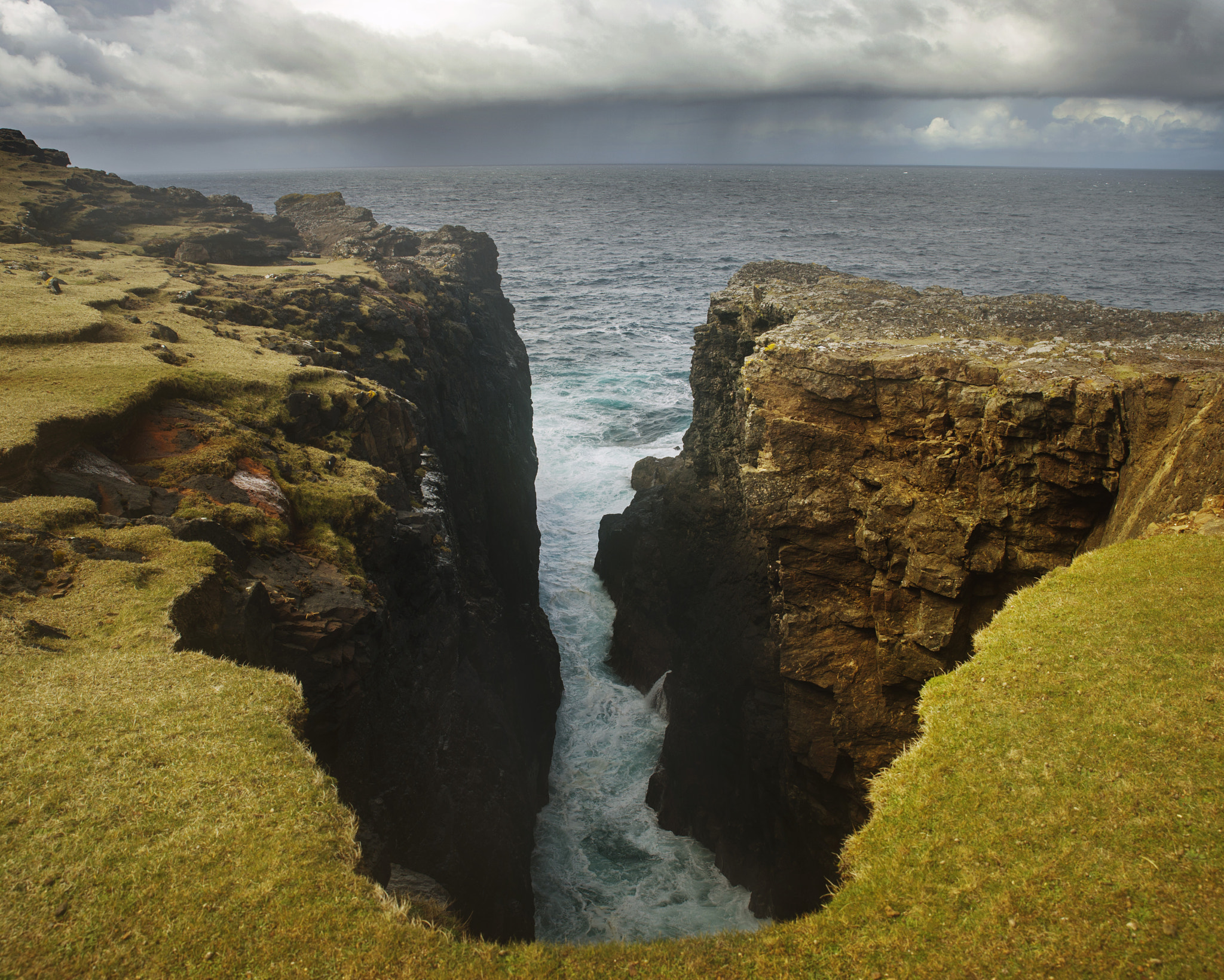 Nikon Df sample photo. Rain over the cliff photography