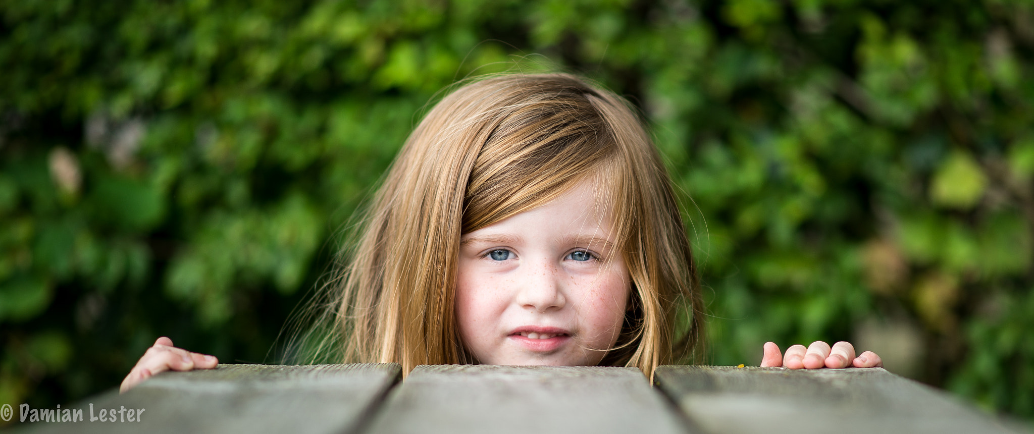 Nikon D4 + Nikon AF-S Nikkor 85mm F1.8G sample photo. Looking deep photography