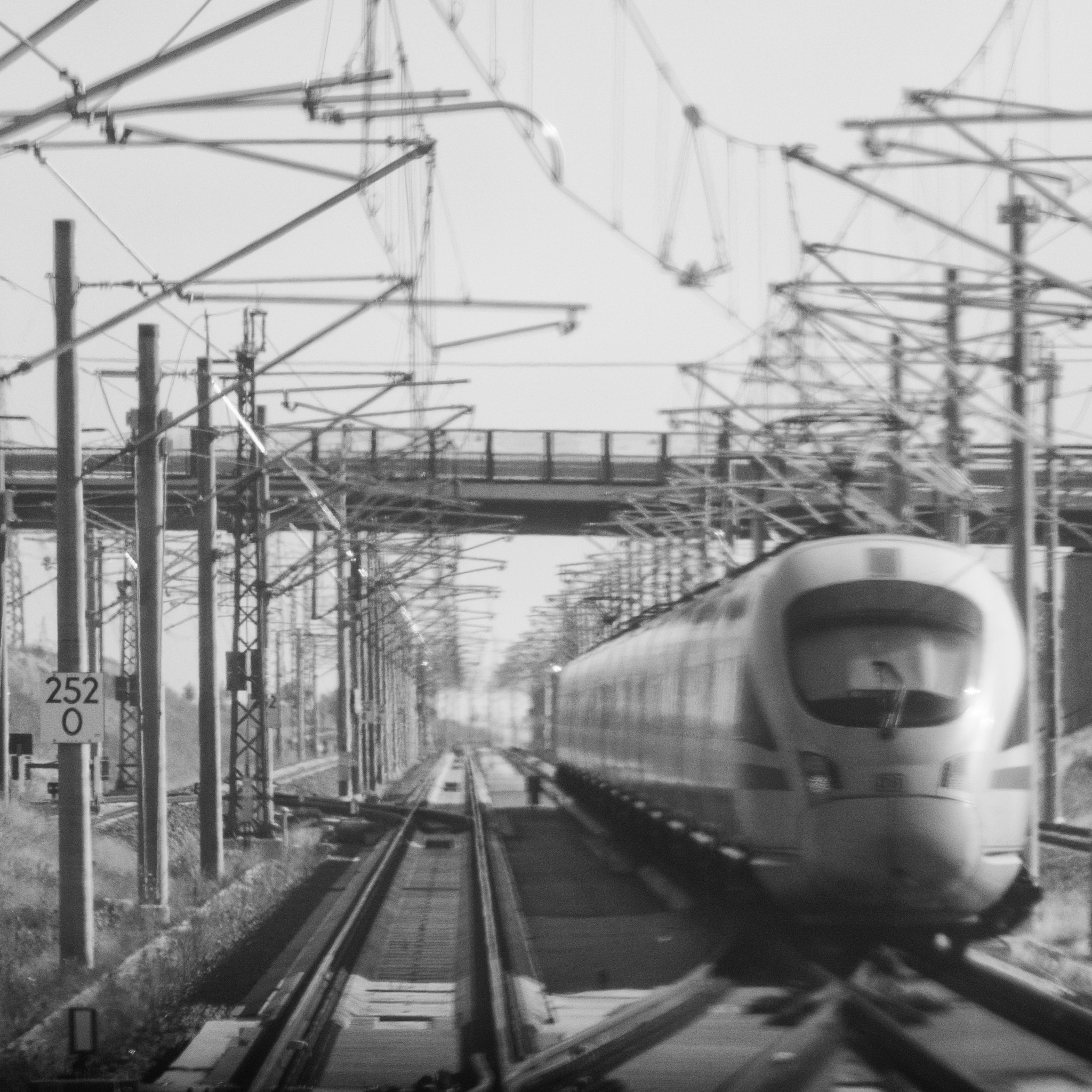 Canon EF 70-200mm F4L USM sample photo. Riding the highspeed-train on the new fast lane photography