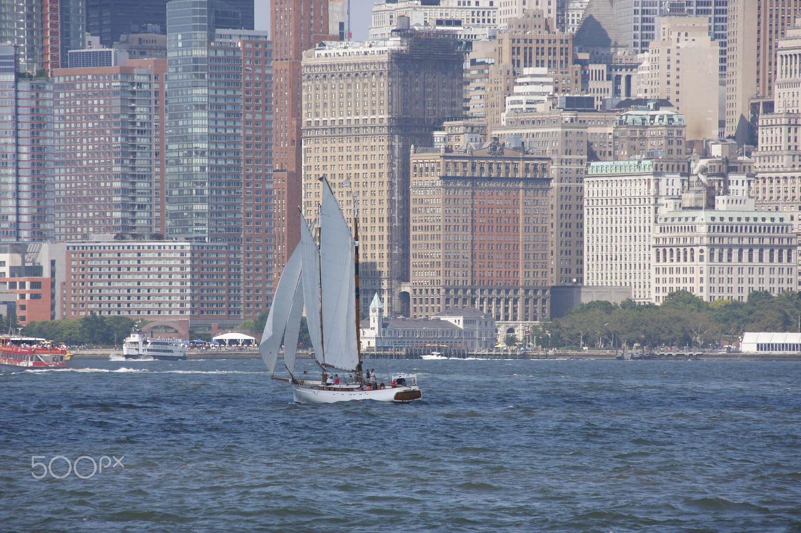 Canon EOS 40D + Sigma 18-250mm F3.5-6.3 DC OS HSM sample photo. Ny sailing photography