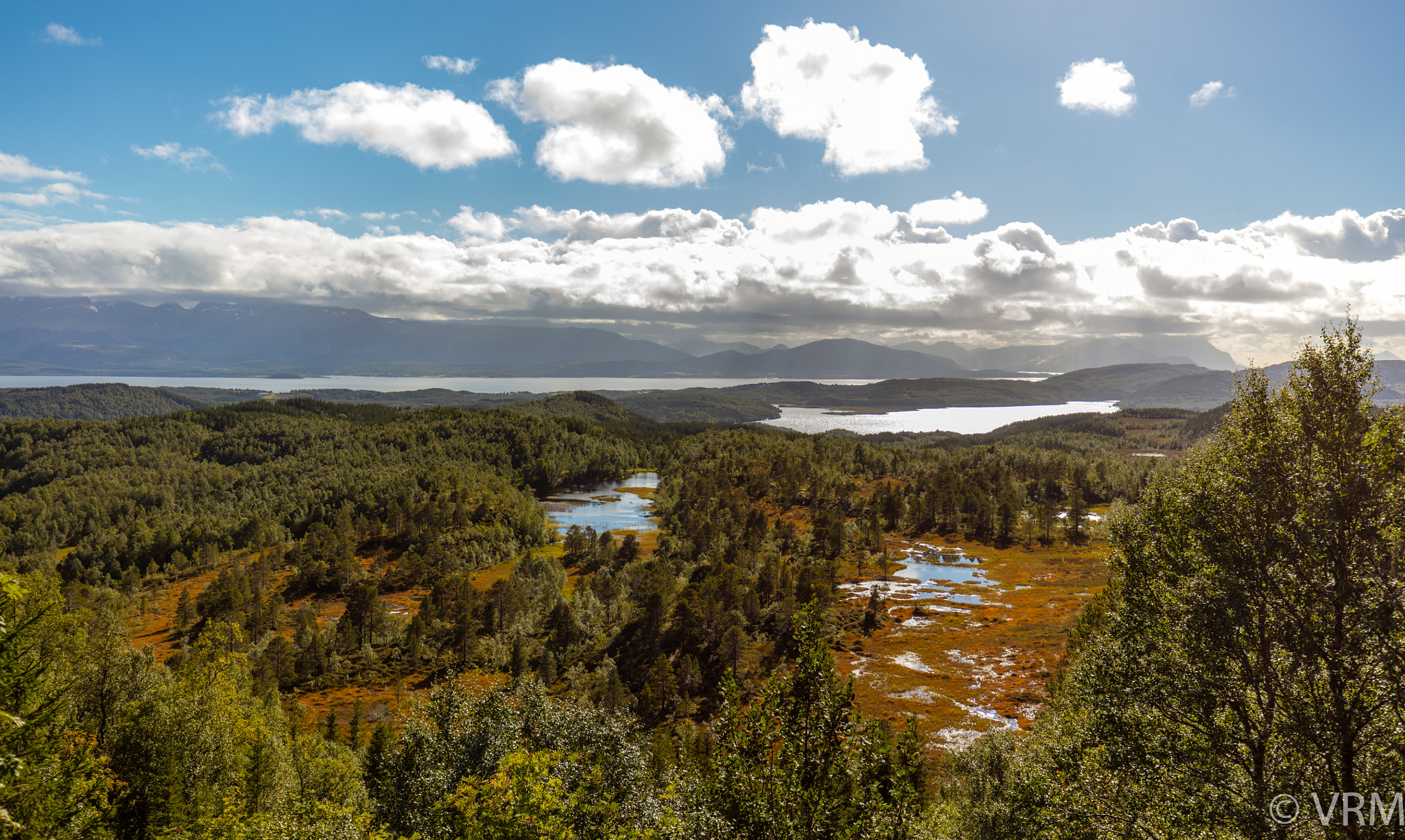 Canon EOS 5DS + Canon EF 16-35mm F4L IS USM sample photo. Soløyvatnet photography