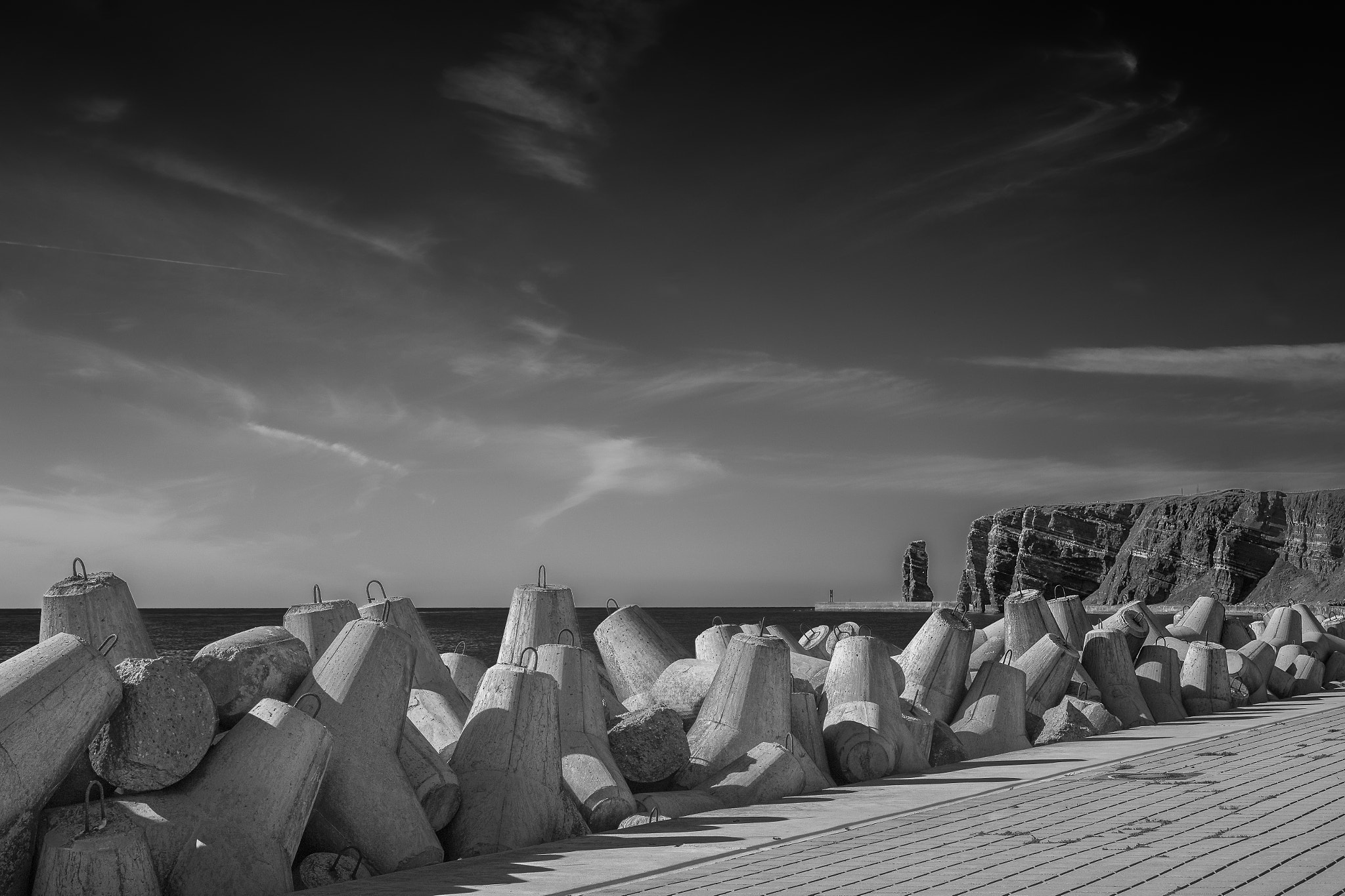 Canon EOS 6D + Canon EF 50mm F2.5 Macro sample photo. "tall anna" helgoland photography
