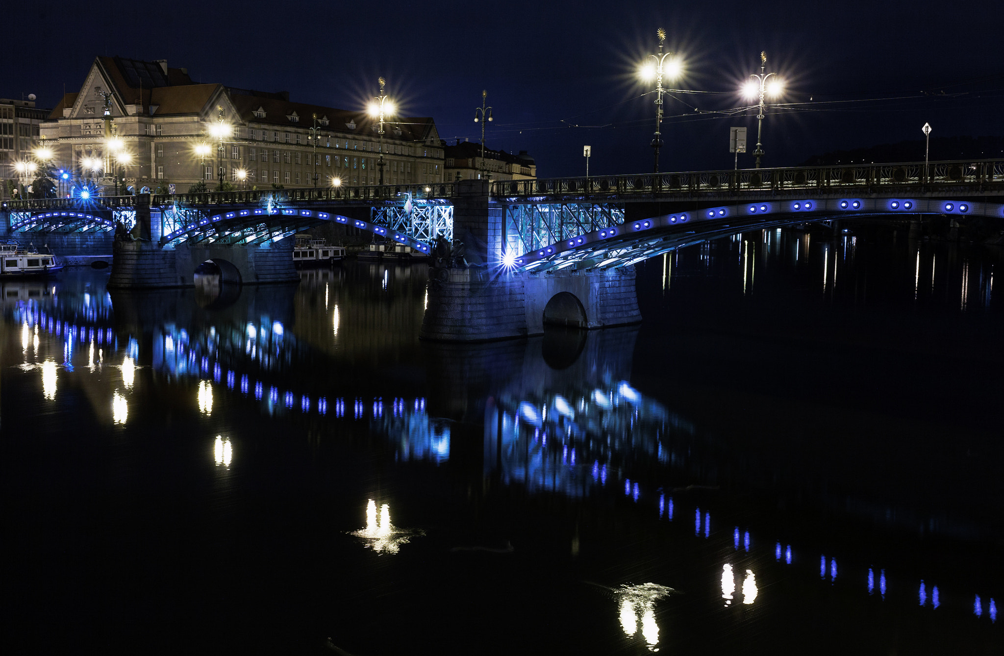Canon EOS 5D sample photo. Bridge prague photography