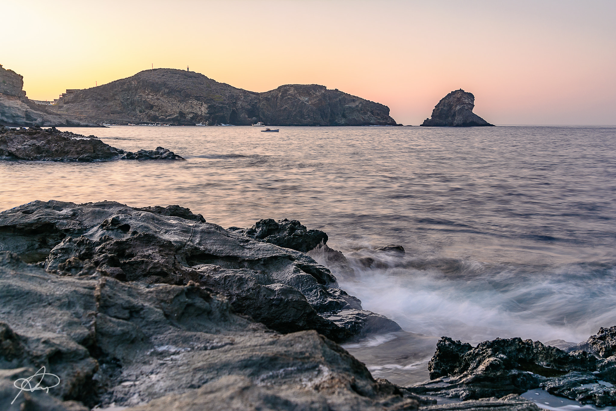 Nikon D5200 + Sigma 24-105mm F4 DG OS HSM Art sample photo. Tramonto a cala levante, pantelleria photography