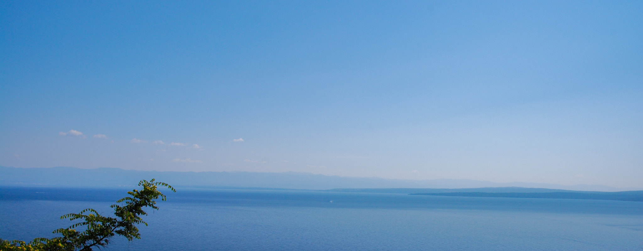 Nikon D40X sample photo. The horizon photography