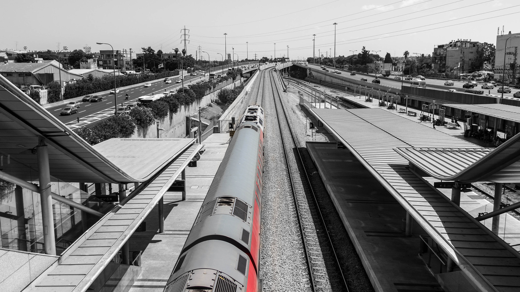 Canon EOS 600D (Rebel EOS T3i / EOS Kiss X5) sample photo. Train station #2 photography