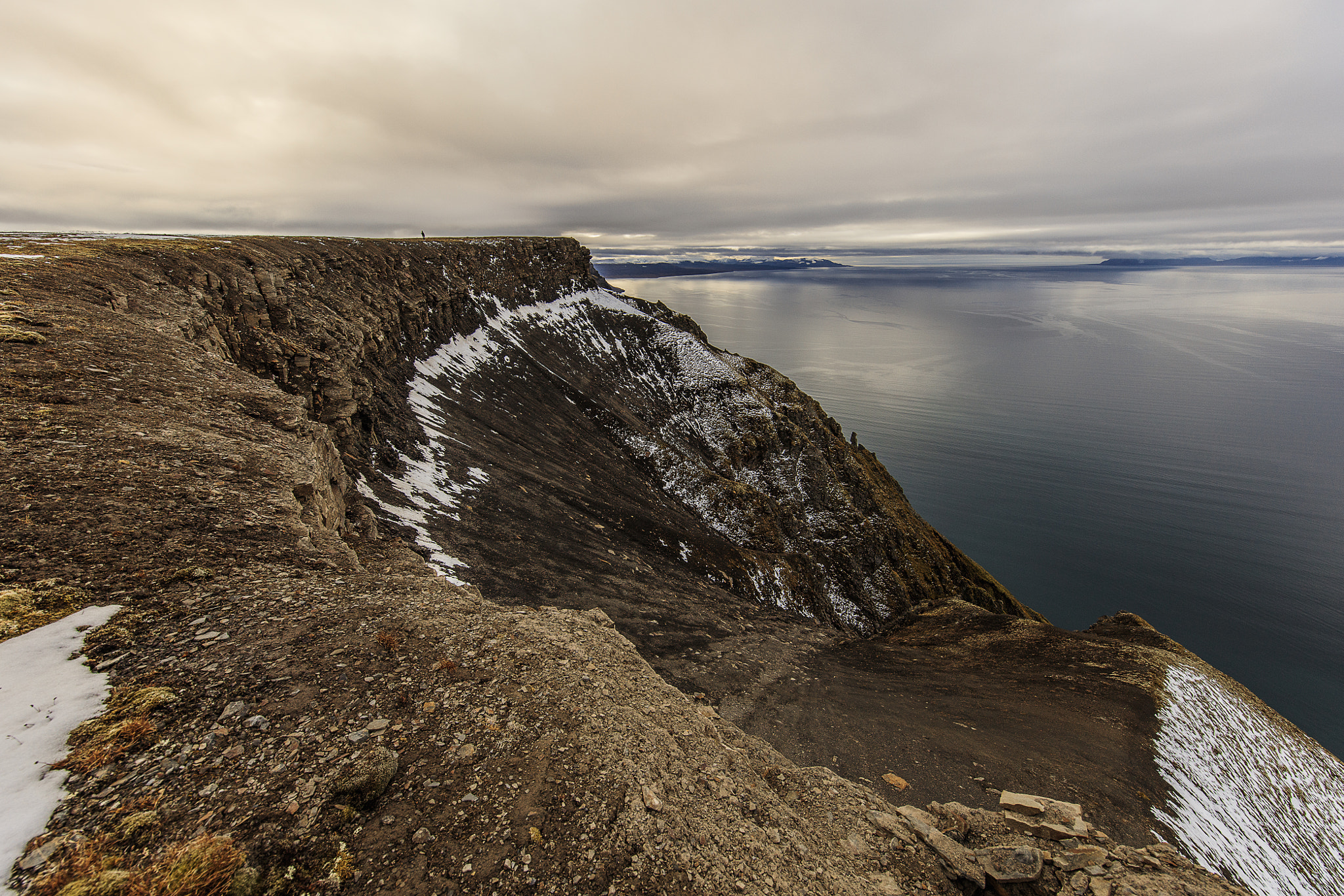 Canon EOS 5DS + Canon EF 11-24mm F4L USM sample photo. Fuglefjellet photography