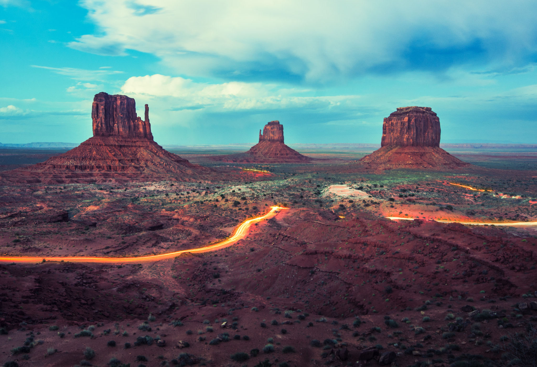 Sigma AF 12-24mm F4.5-5.6 EX DG sample photo. Monument valley photography