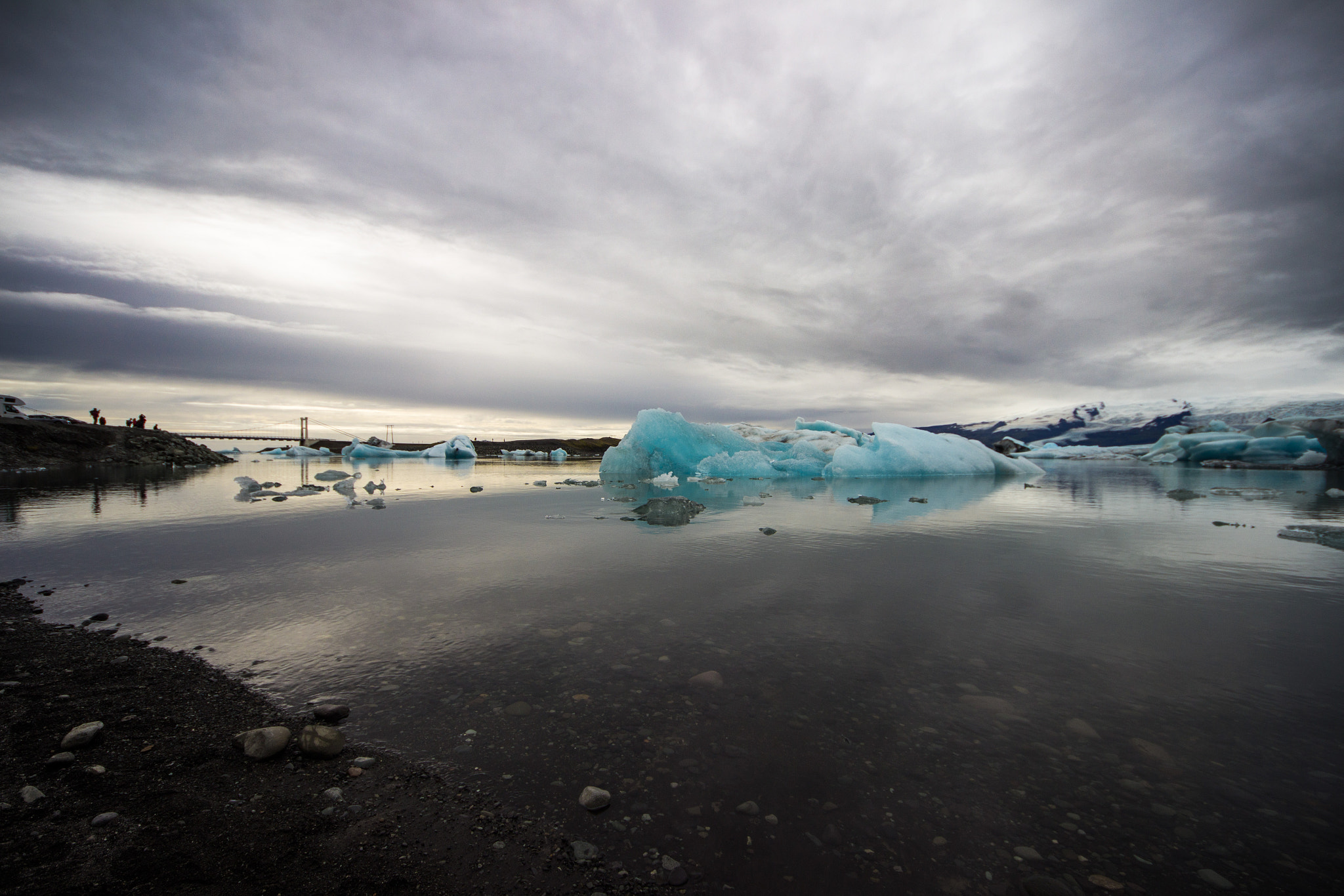 Canon EOS 600D (Rebel EOS T3i / EOS Kiss X5) + Sigma 8-16mm F4.5-5.6 DC HSM sample photo. Jökulsárlón glacier photography