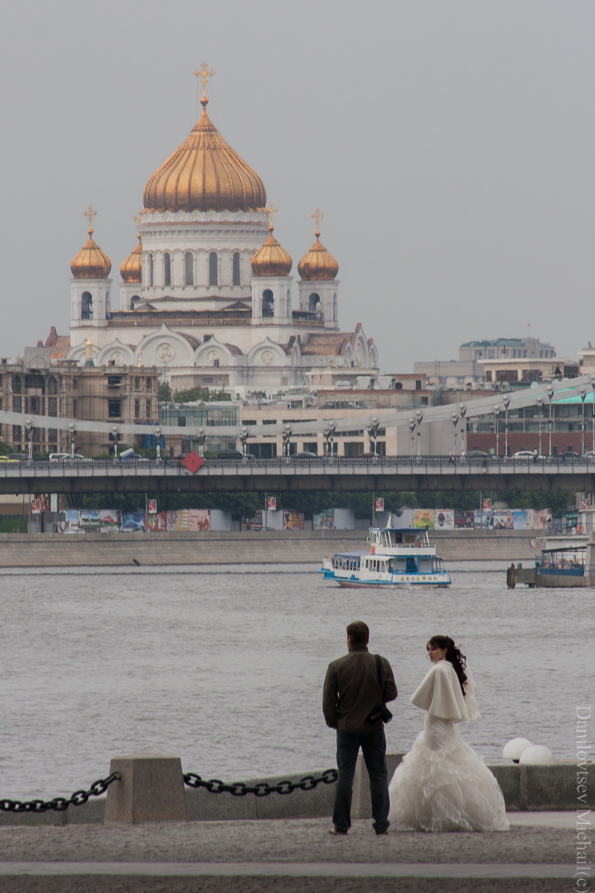 Canon EOS 450D (EOS Rebel XSi / EOS Kiss X2) + EF75-300mm f/4-5.6 sample photo. Московские зарисовки photography