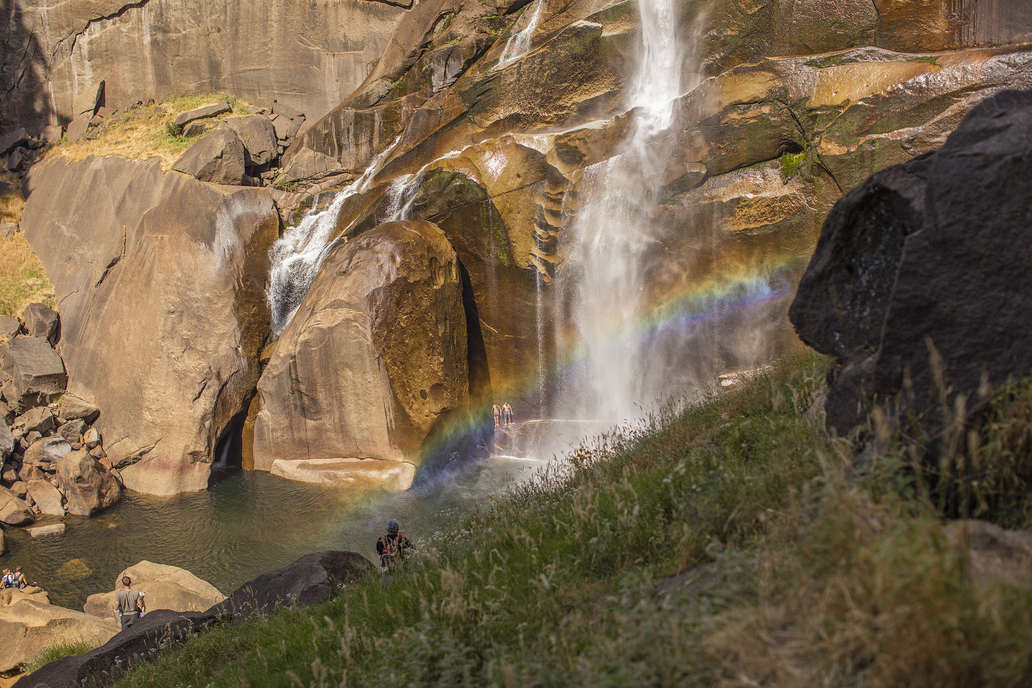 Canon EOS 5DS R + Canon EF 50mm F1.2L USM sample photo. I found the rainbow! photography