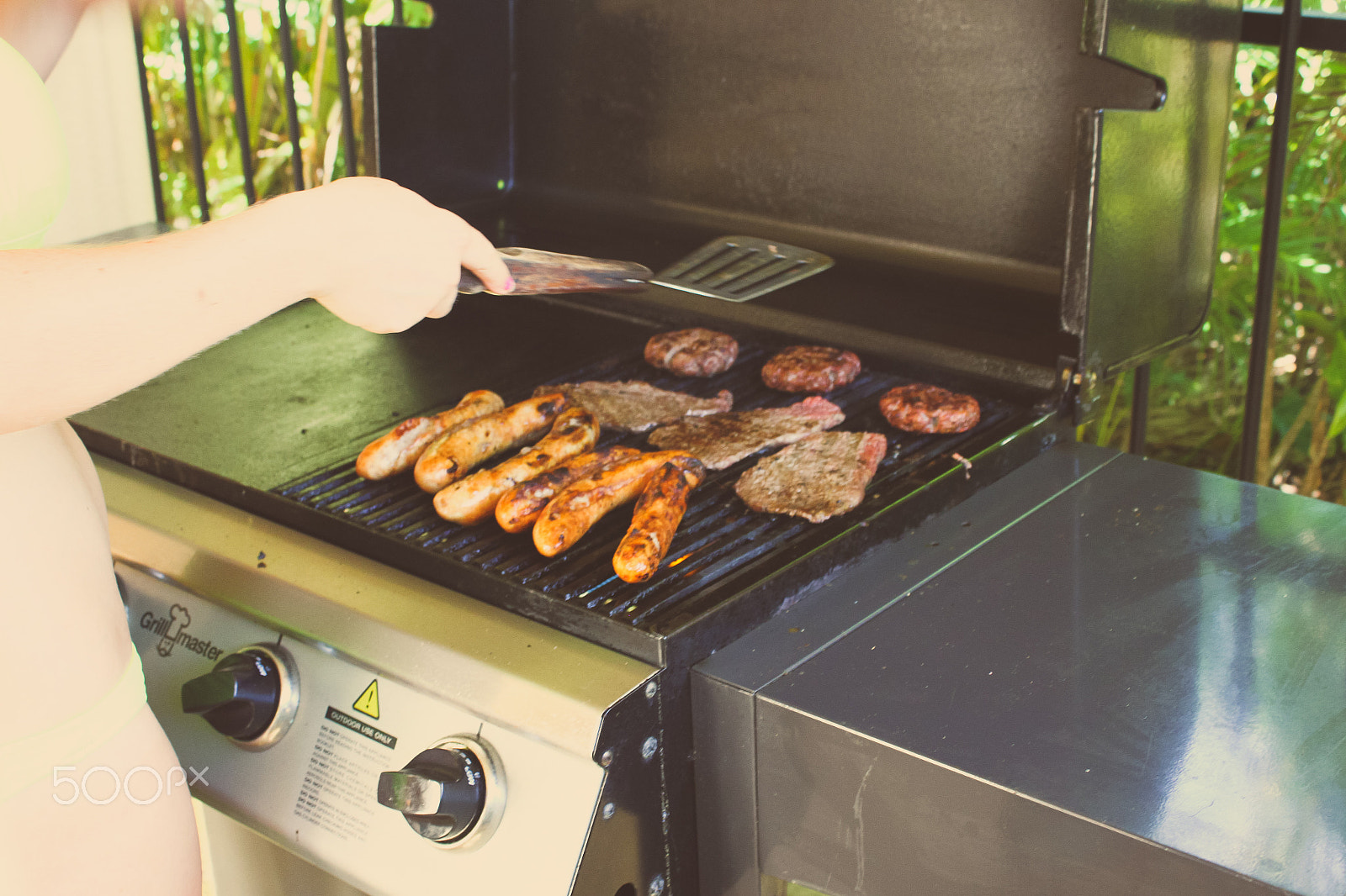 Canon EOS 500D (EOS Rebel T1i / EOS Kiss X3) sample photo. Bbq photography