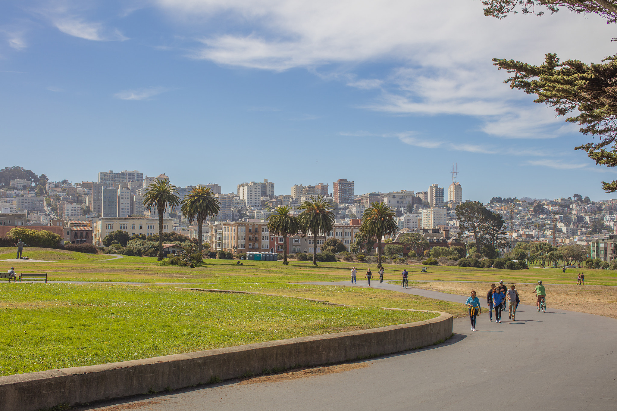Canon EOS 5DS R + Canon EF 50mm F1.2L USM sample photo. In love with san francisco photography