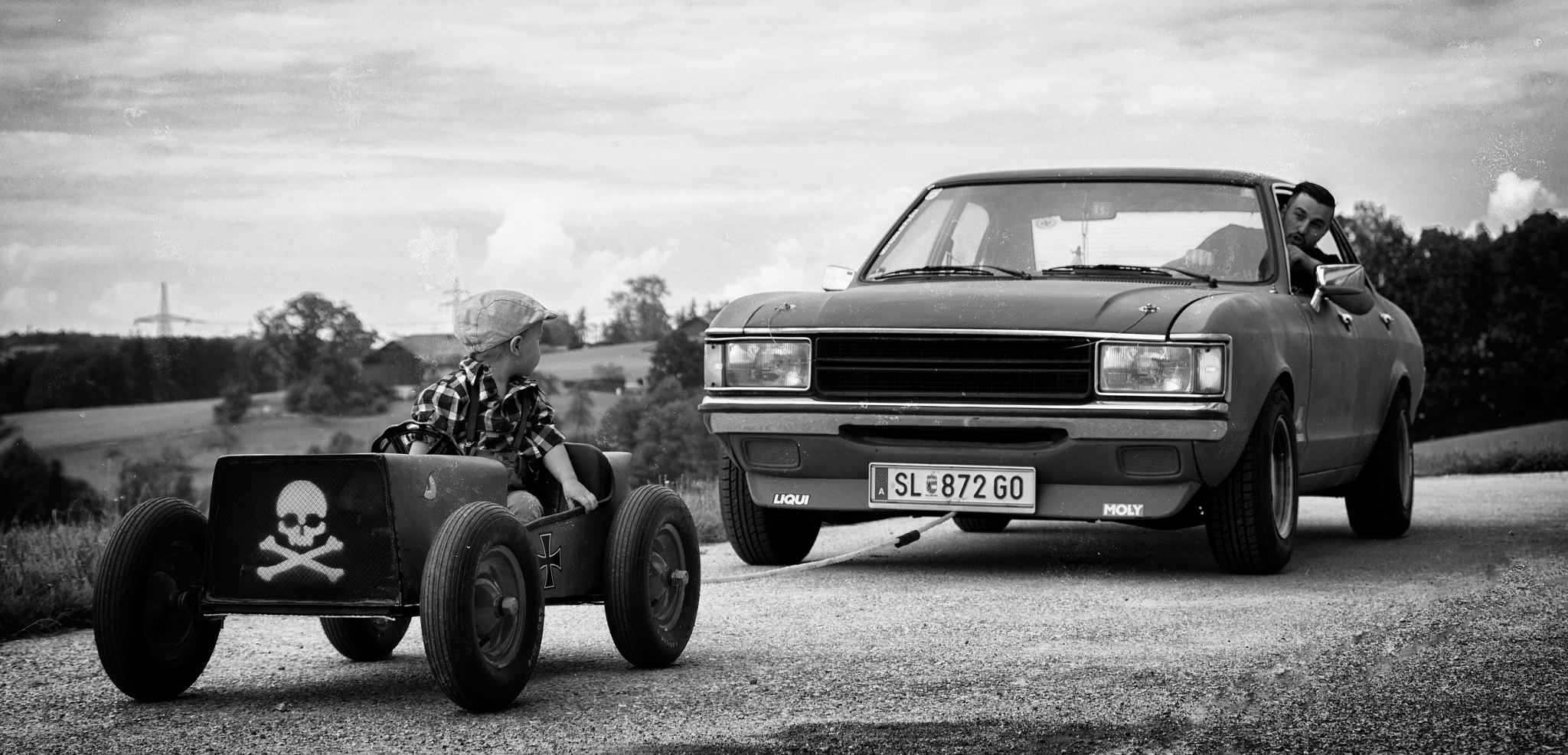 Canon EF 35-350mm F3.5-5.6L USM sample photo. Towing service photography