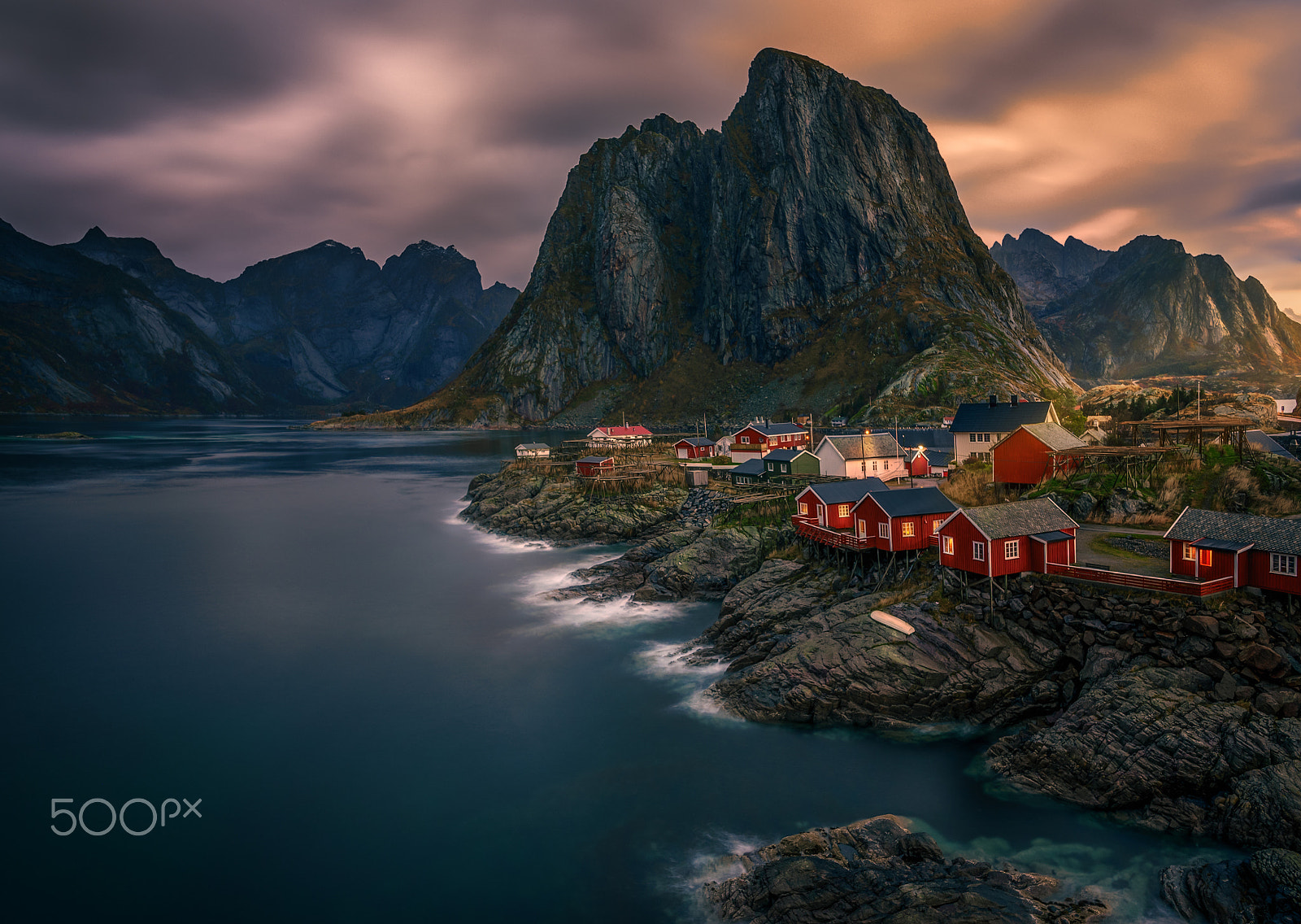 Sony a7R + ZEISS Touit 12mm F2.8 sample photo. Lofoten sunrise in reine photography