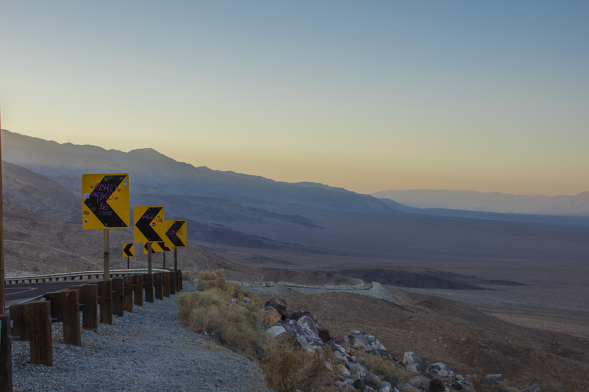 Canon EOS 5DS R + Canon EF 50mm F1.2L USM sample photo. Death valley sunset photography