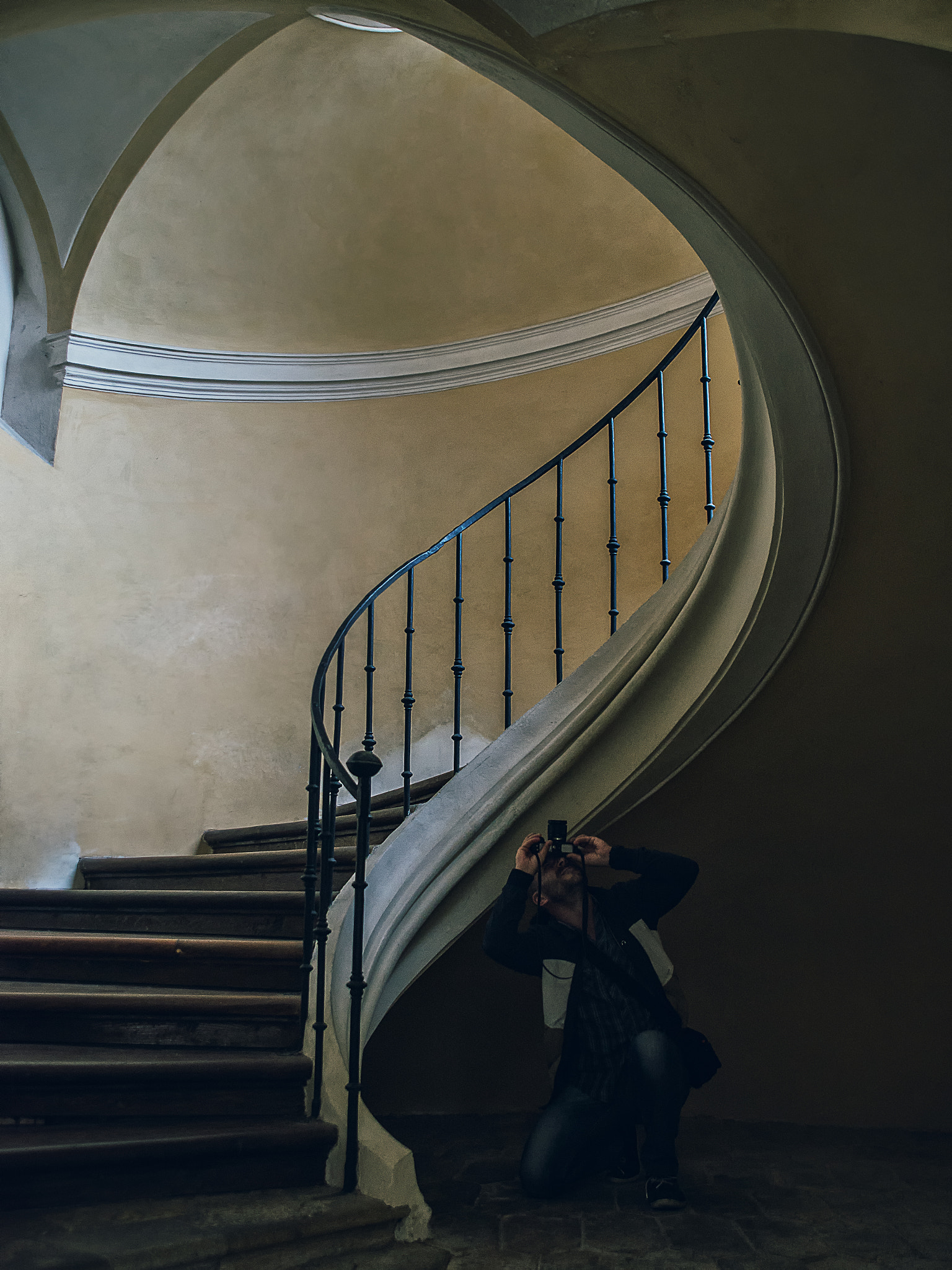 Nikon D610 + Sigma 28-105mm F2.8-4 Aspherical sample photo. About a staircase photography