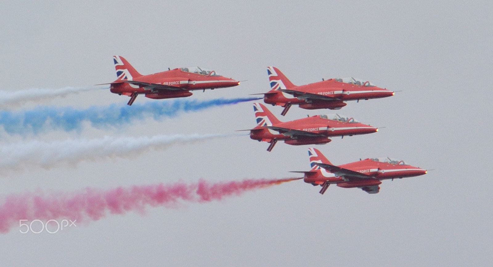 Tamron SP 70-200mm F2.8 Di VC USD sample photo. Red arrows photography
