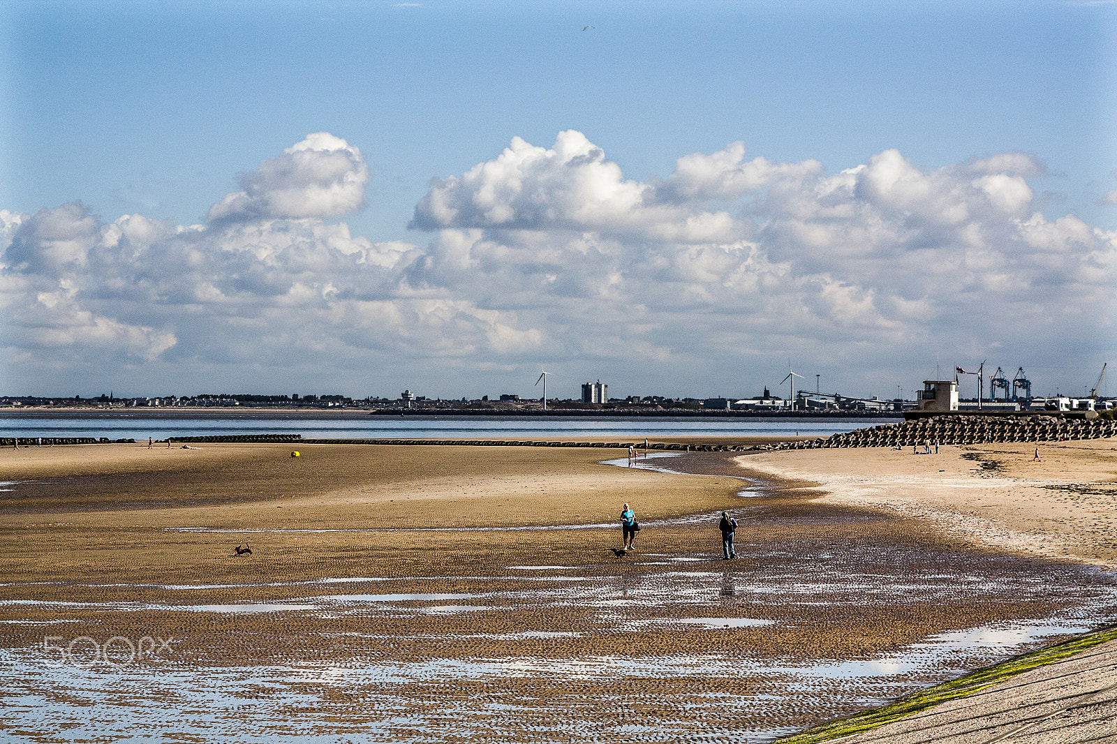 Canon EOS 450D (EOS Rebel XSi / EOS Kiss X2) sample photo. Wallasey beach photography