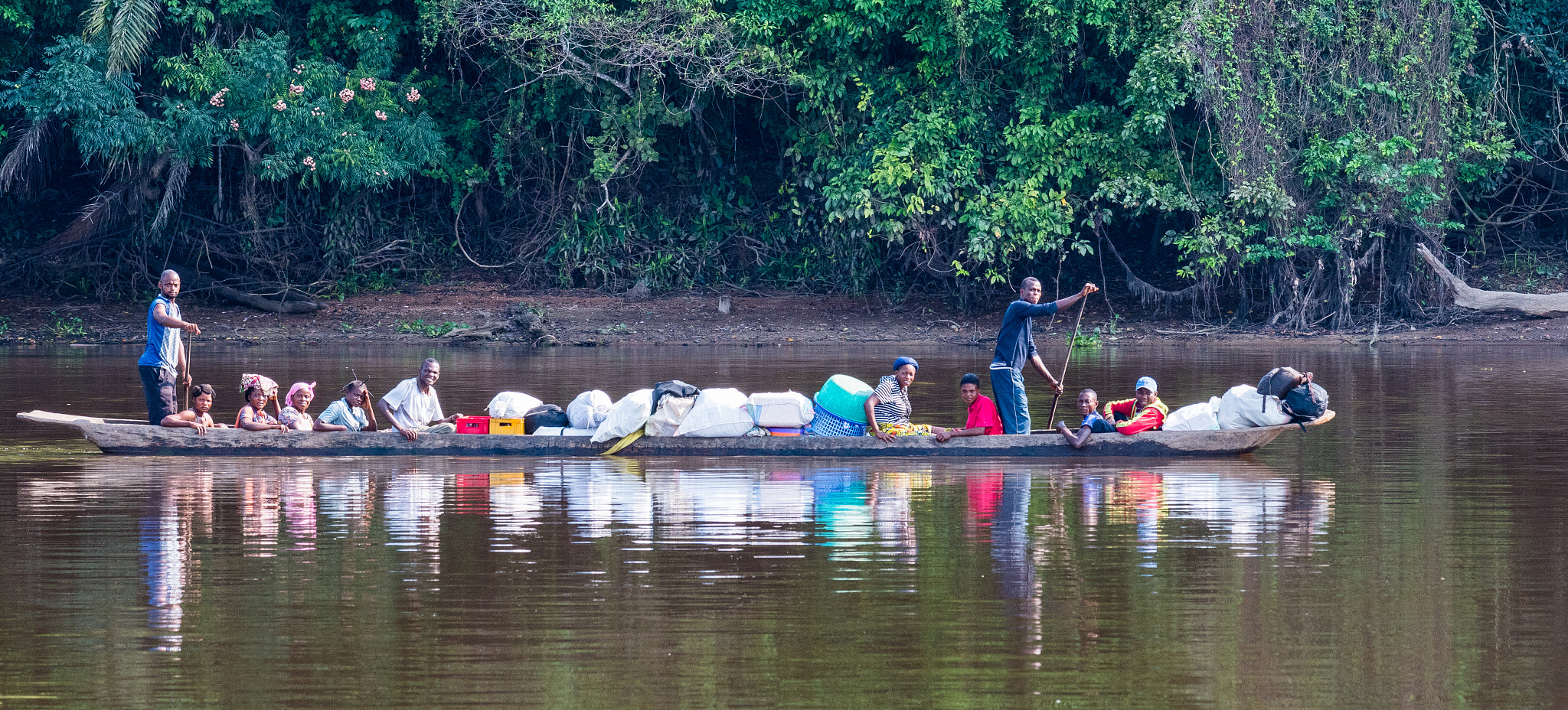 Nikon AF-S Nikkor 70-200mm F4G ED VR sample photo. Eleven in a canoe photography
