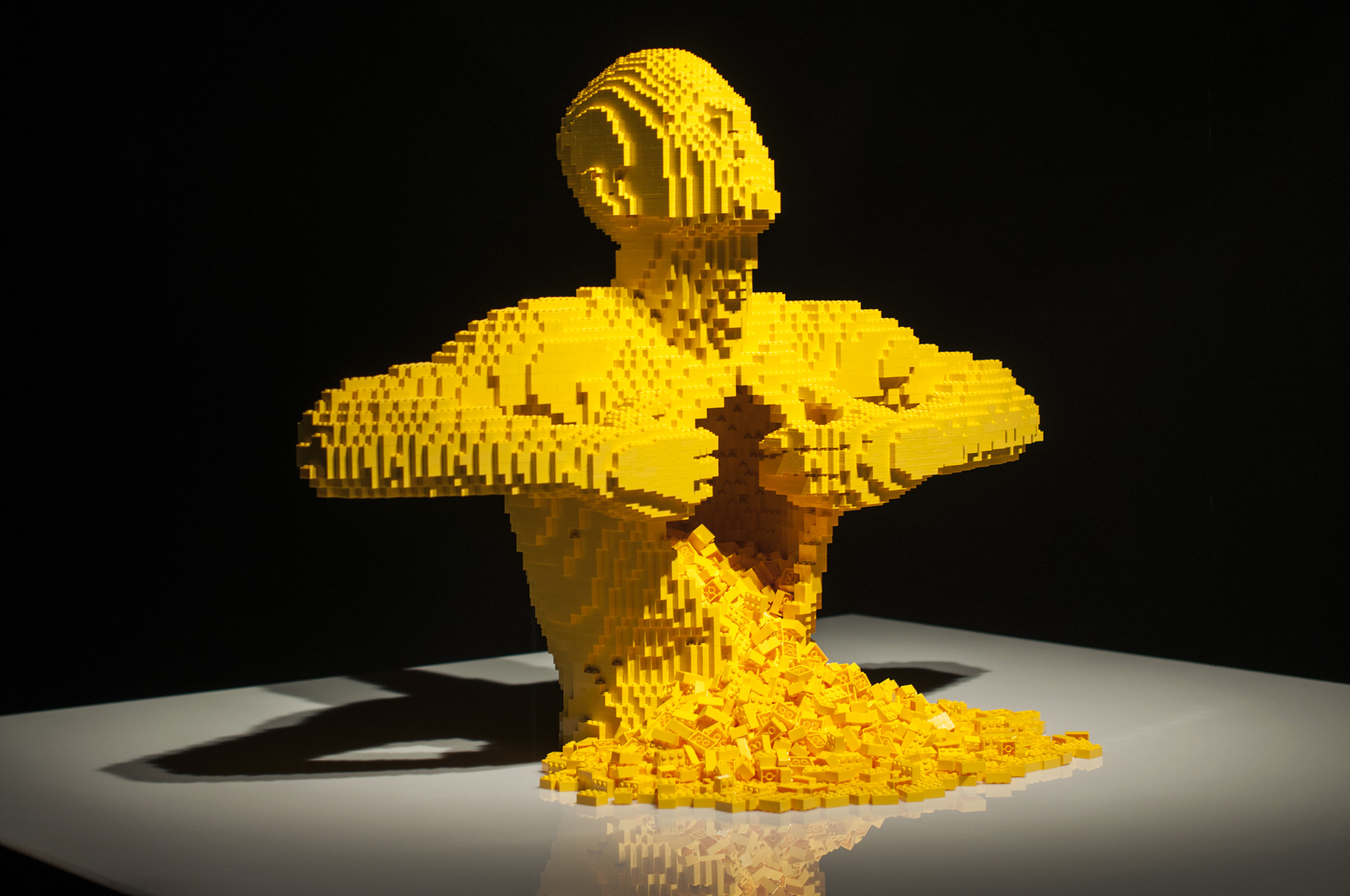 Nikon D90 + Sigma 50mm F1.4 EX DG HSM sample photo. The art of the brick  photography