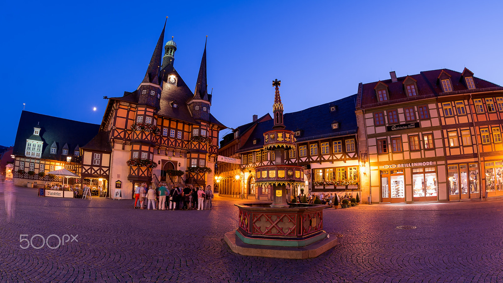 Nikon D7100 + Sigma 10mm F2.8 EX DC HSM Diagonal Fisheye sample photo. Wernigerode zentrum photography