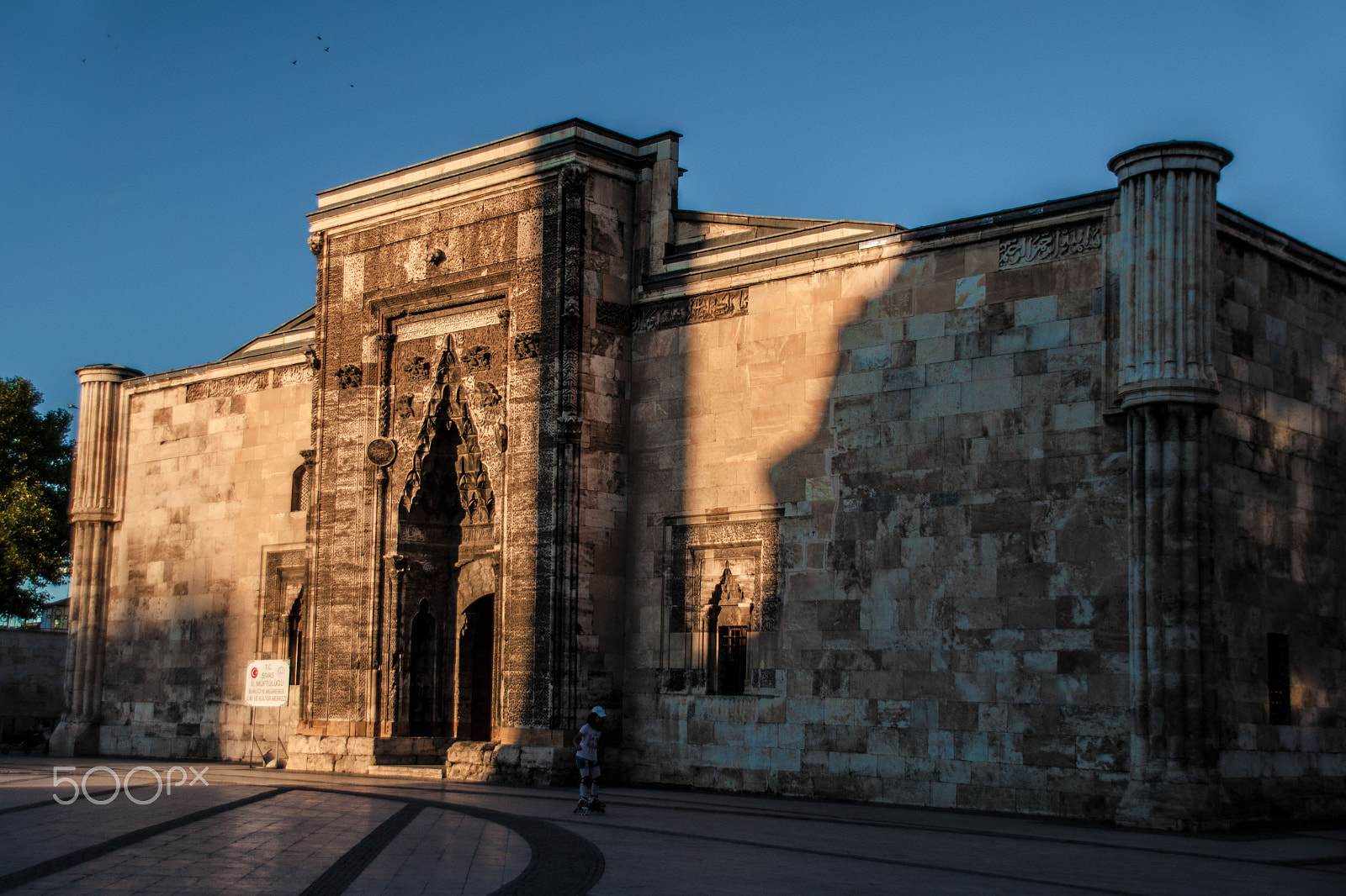 Sigma 18-250mm F3.5-6.3 DC Macro OS HSM sample photo. Medrese photography
