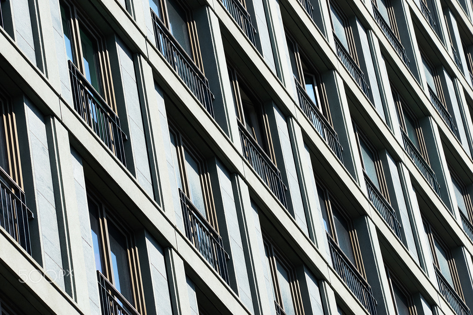 Minolta/Sony AF 70-200mm F2.8 G sample photo. Graphic architecture in den haag photography