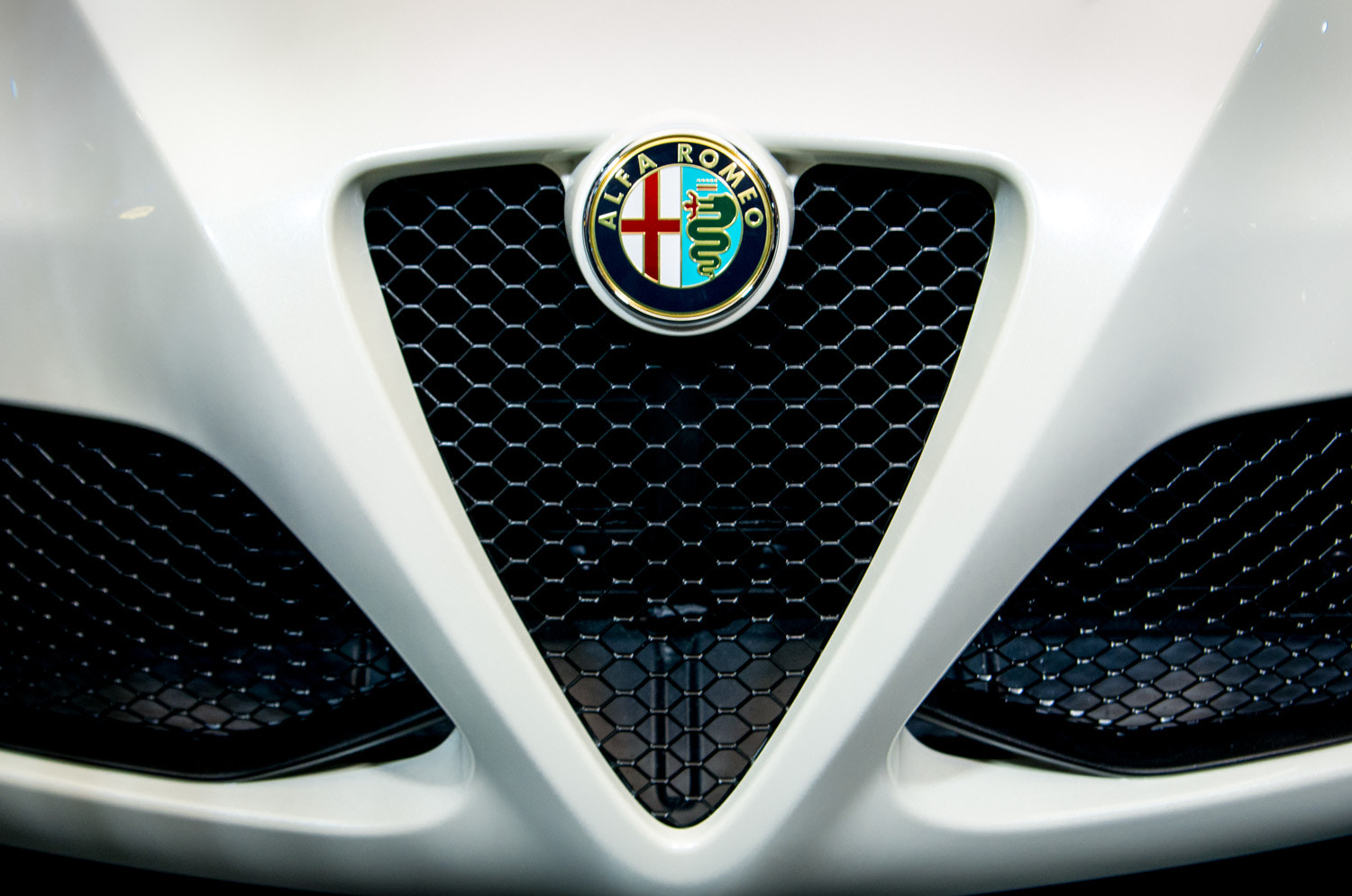 Tamron AF 28-75mm F2.8 XR Di LD Aspherical (IF) sample photo. Portfolio automotive photography