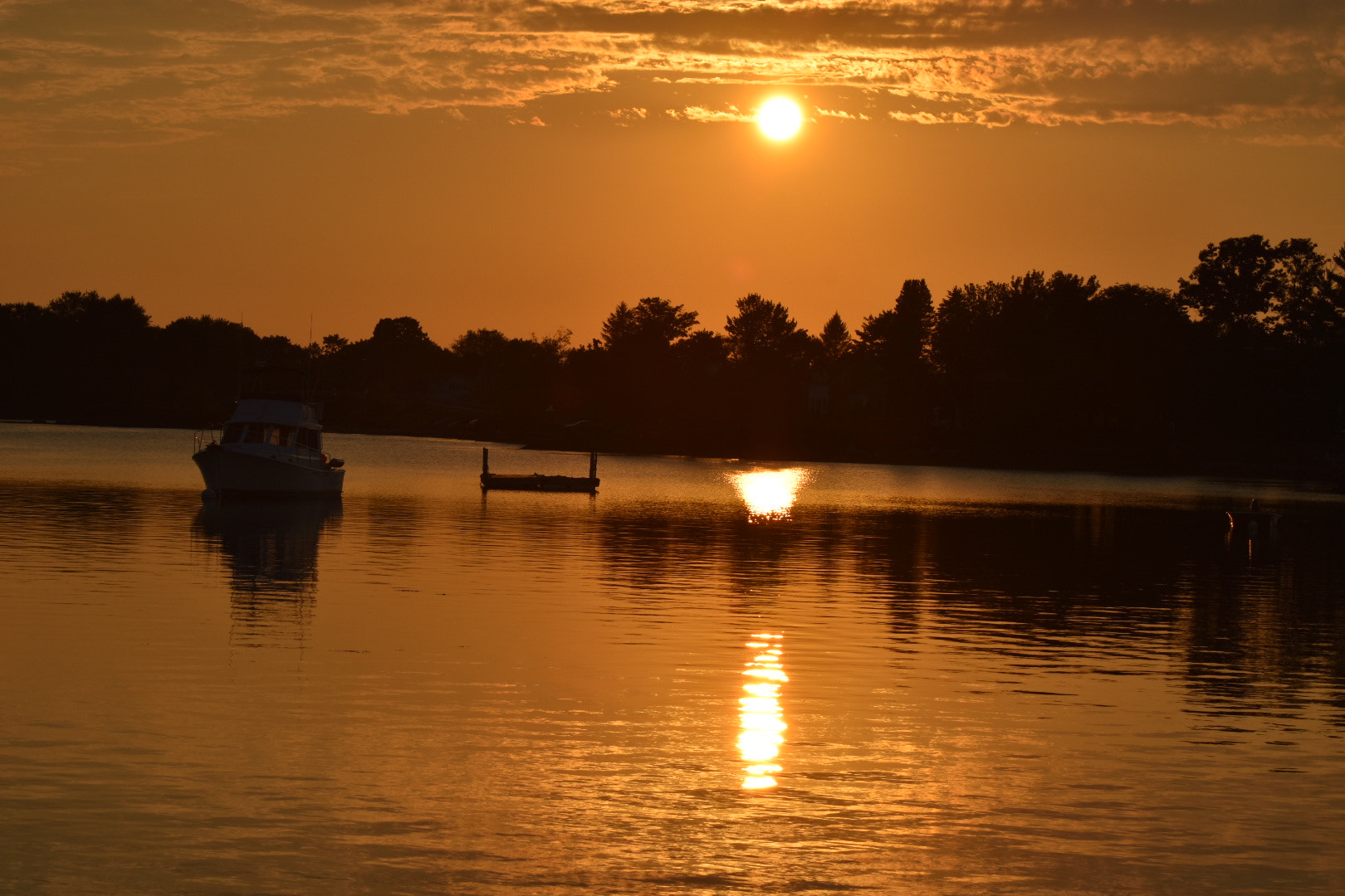 Nikon AF Nikkor 70-300mm F4-5.6G sample photo. This evening  photography