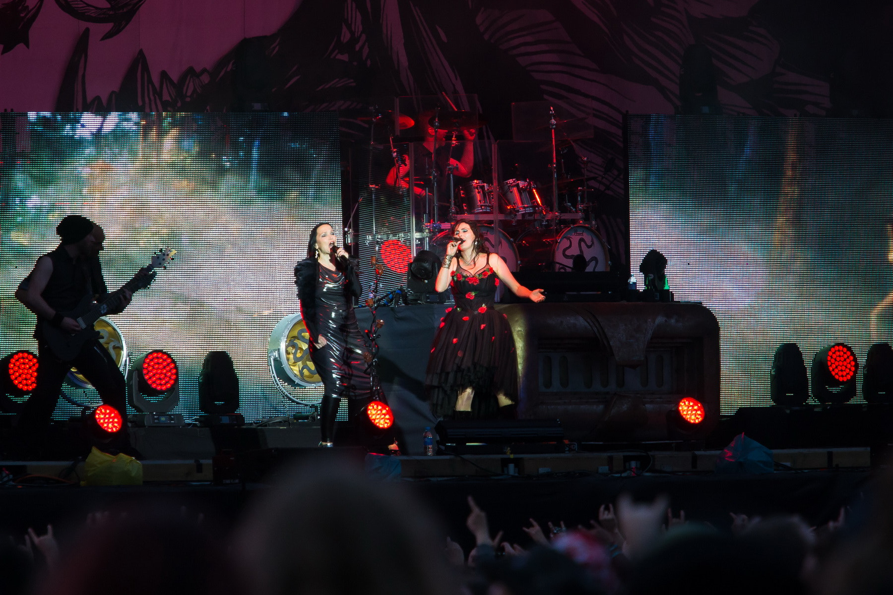 Canon EF 70-200mm F4L IS USM sample photo. Within temptation & tarja turunen - hellfest photography